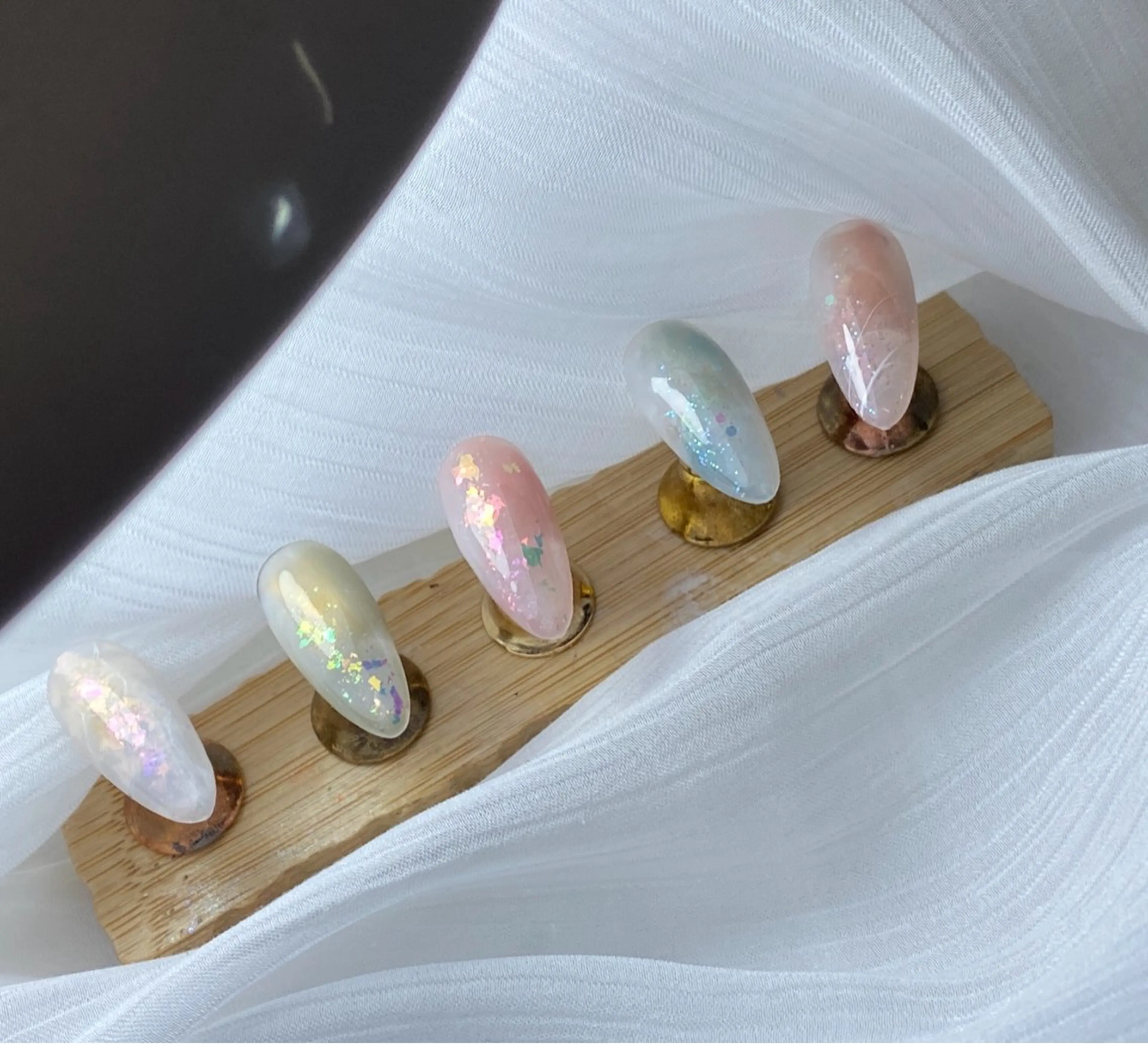 ネイル ニュアンスネイル 春ネイル ハンドネイル 閨匠ビューティサロン 銀座店のネイルデザイン