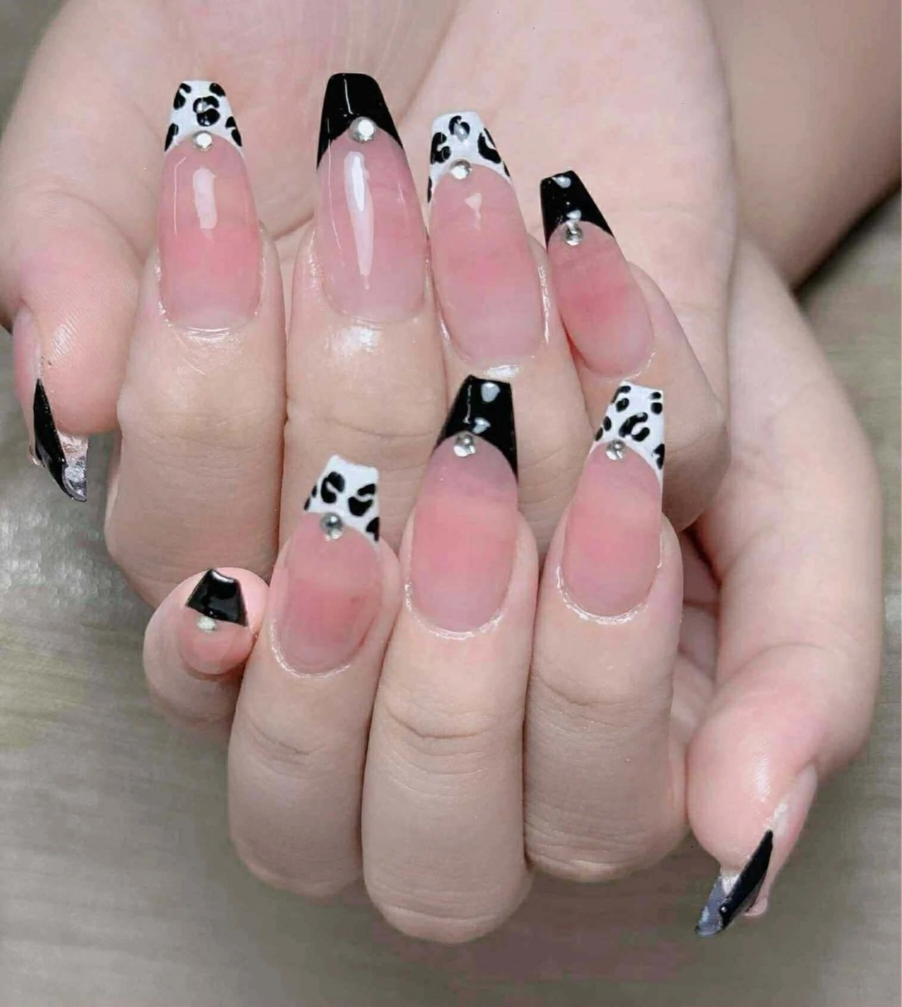 ネイル オーロラネイル ブルー チークネイル フットネイル フレンチネイル ハンドネイル Hana ハナのネイルデザイン