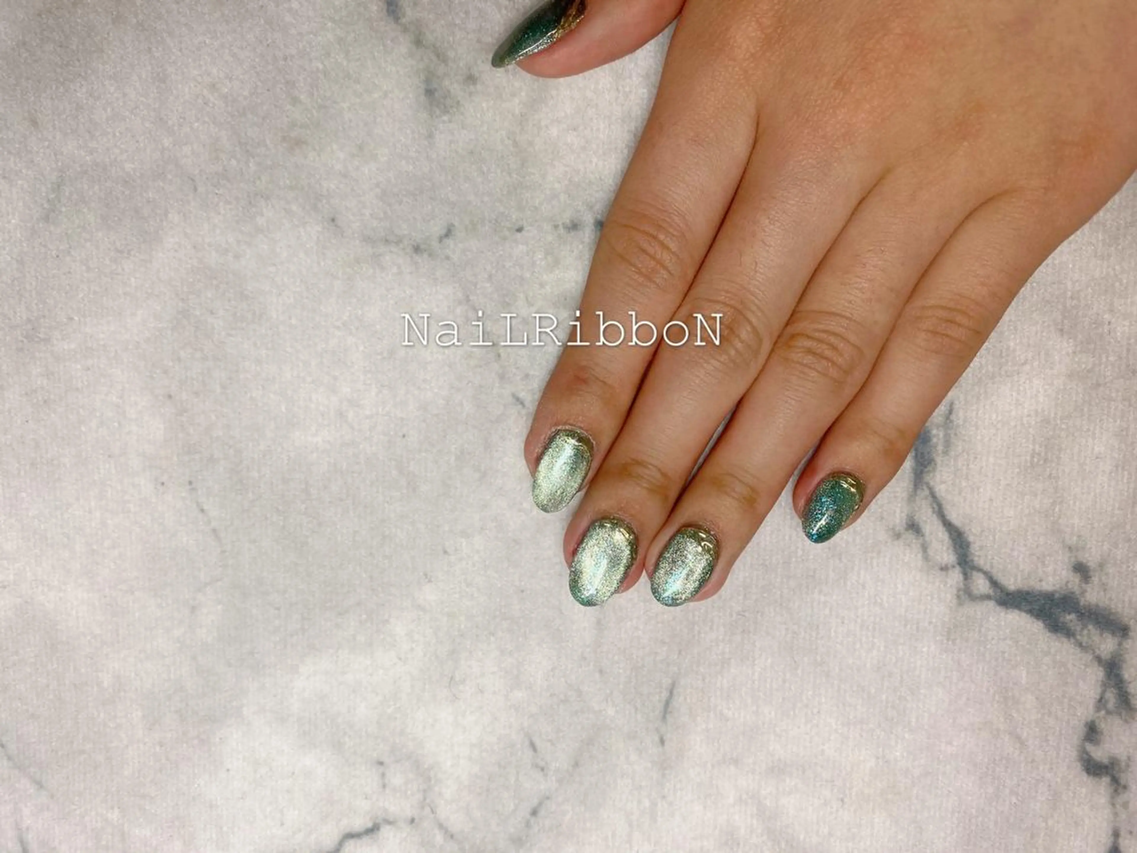 ネイル ネイルリボン 伊藤のネイルデザイン