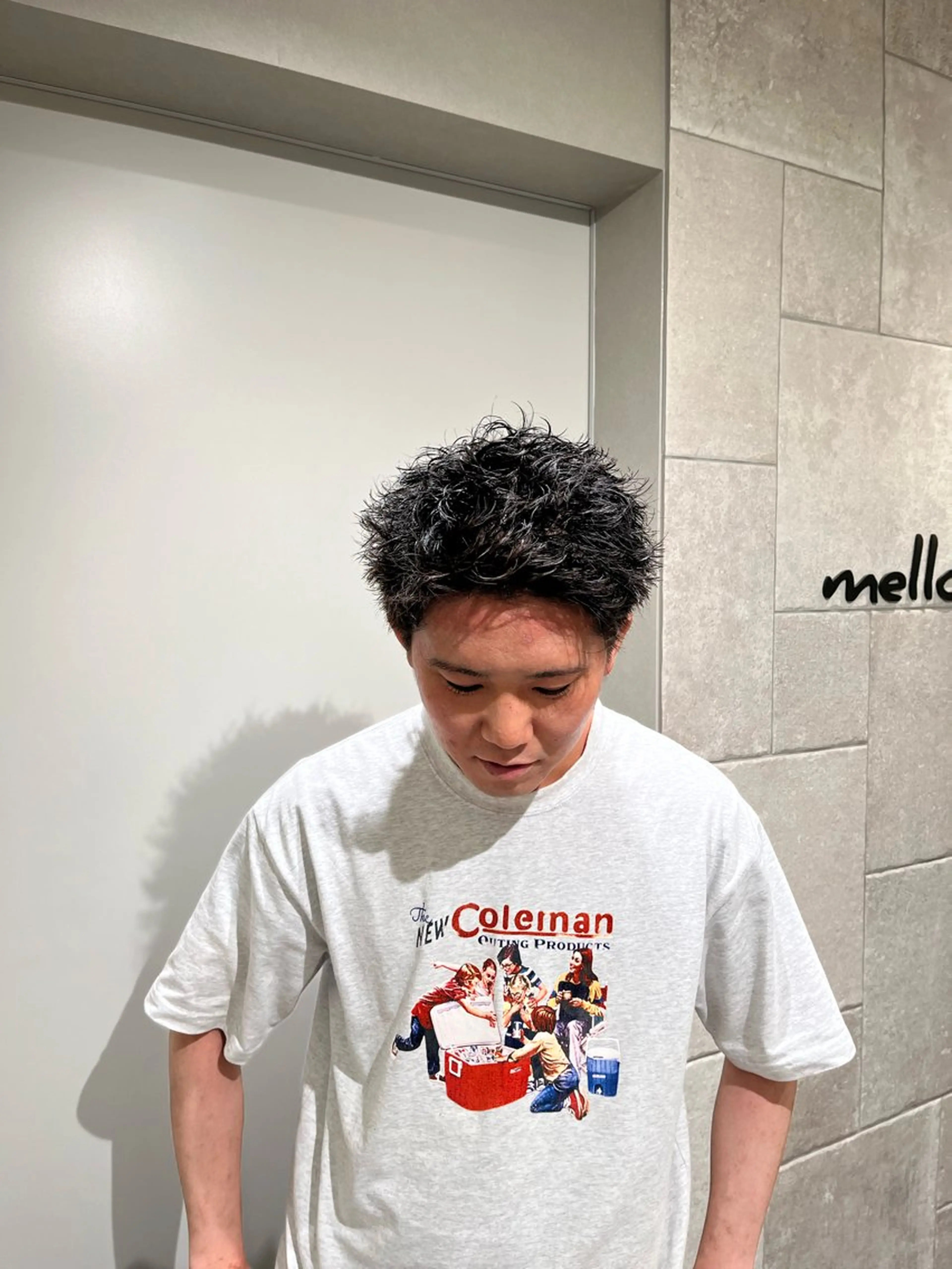 パーマ メンズ スパイキーショート 刈り上げ メンズパーマ、スパ イキー、上野星也のヘアスタイル