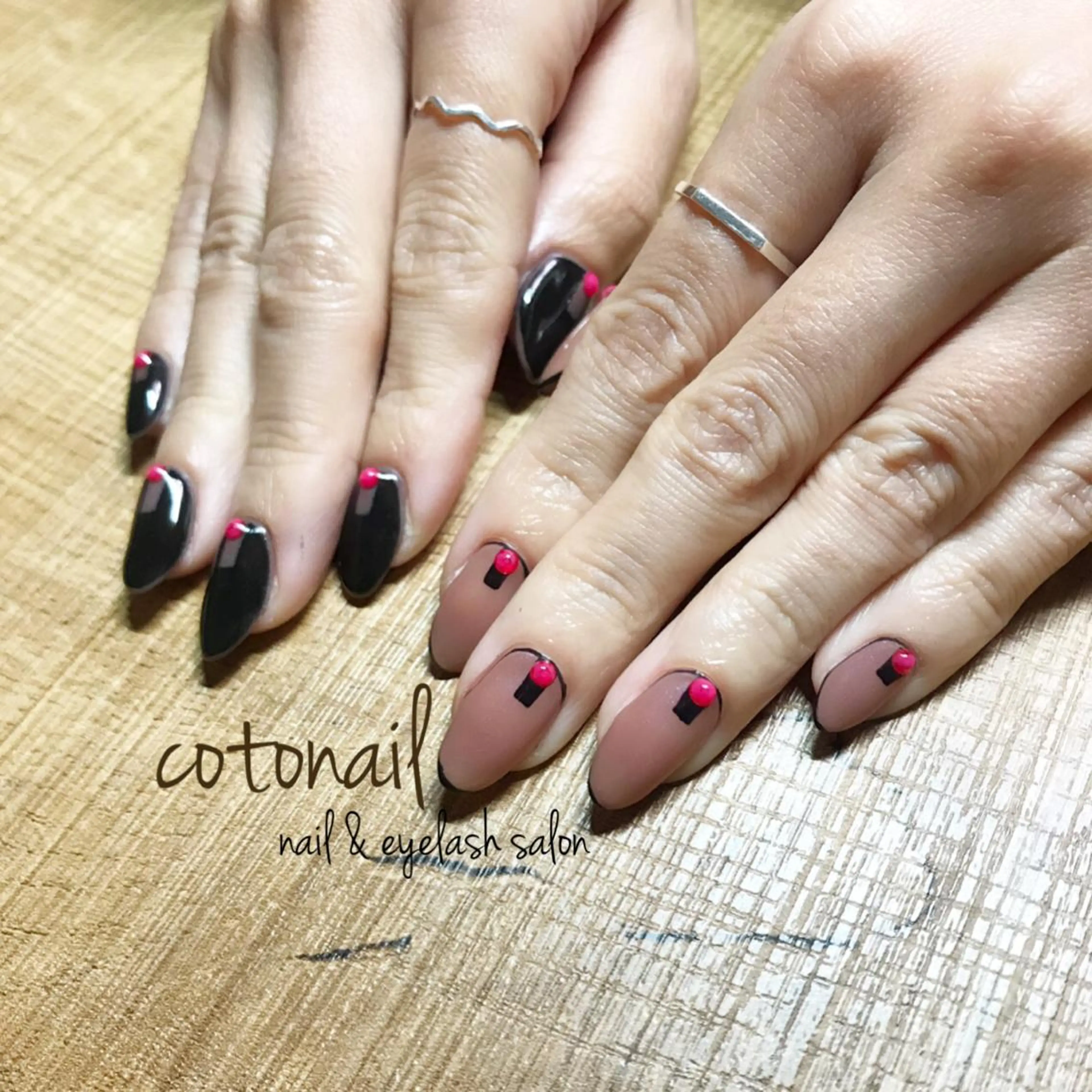 ミディアム ネイル アートネイル ハンドネイル ツメトマツゲ .のネイルデザイン