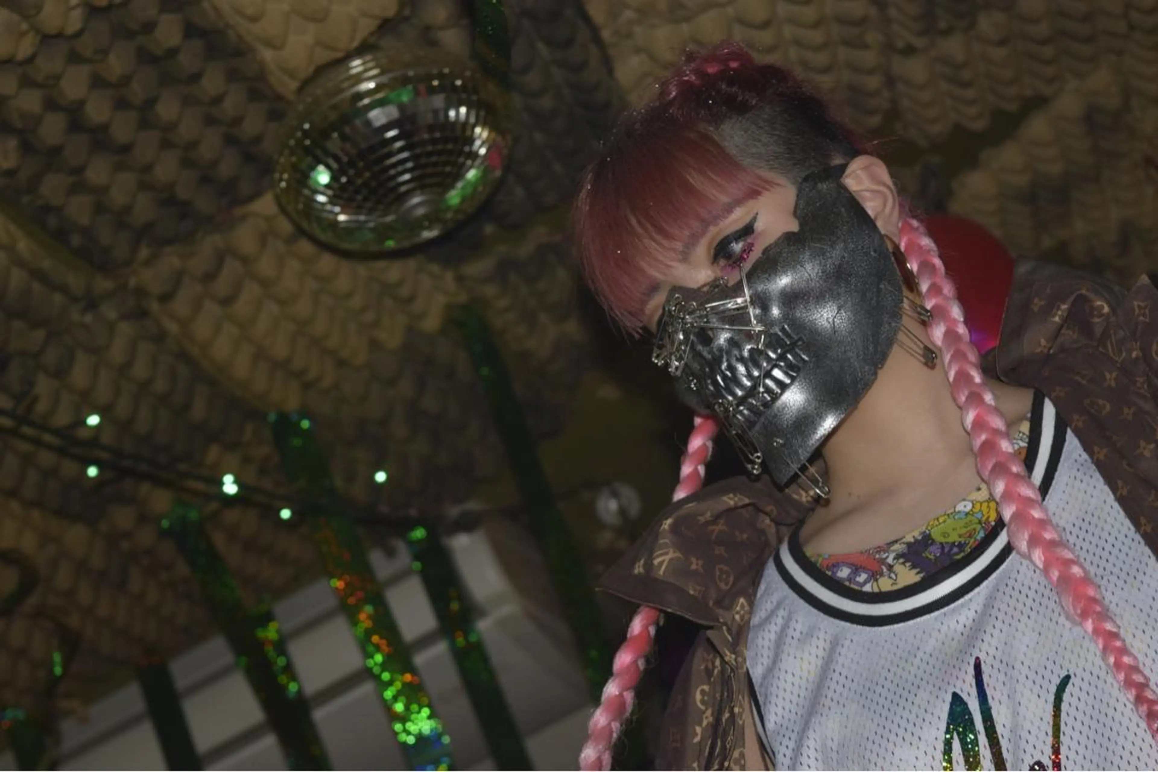 ミディアム カラー ヘアアレンジ エクステ haco+所属・🌈派手髪エクステ ブレイズ🌈ひろとのヘアスタイル