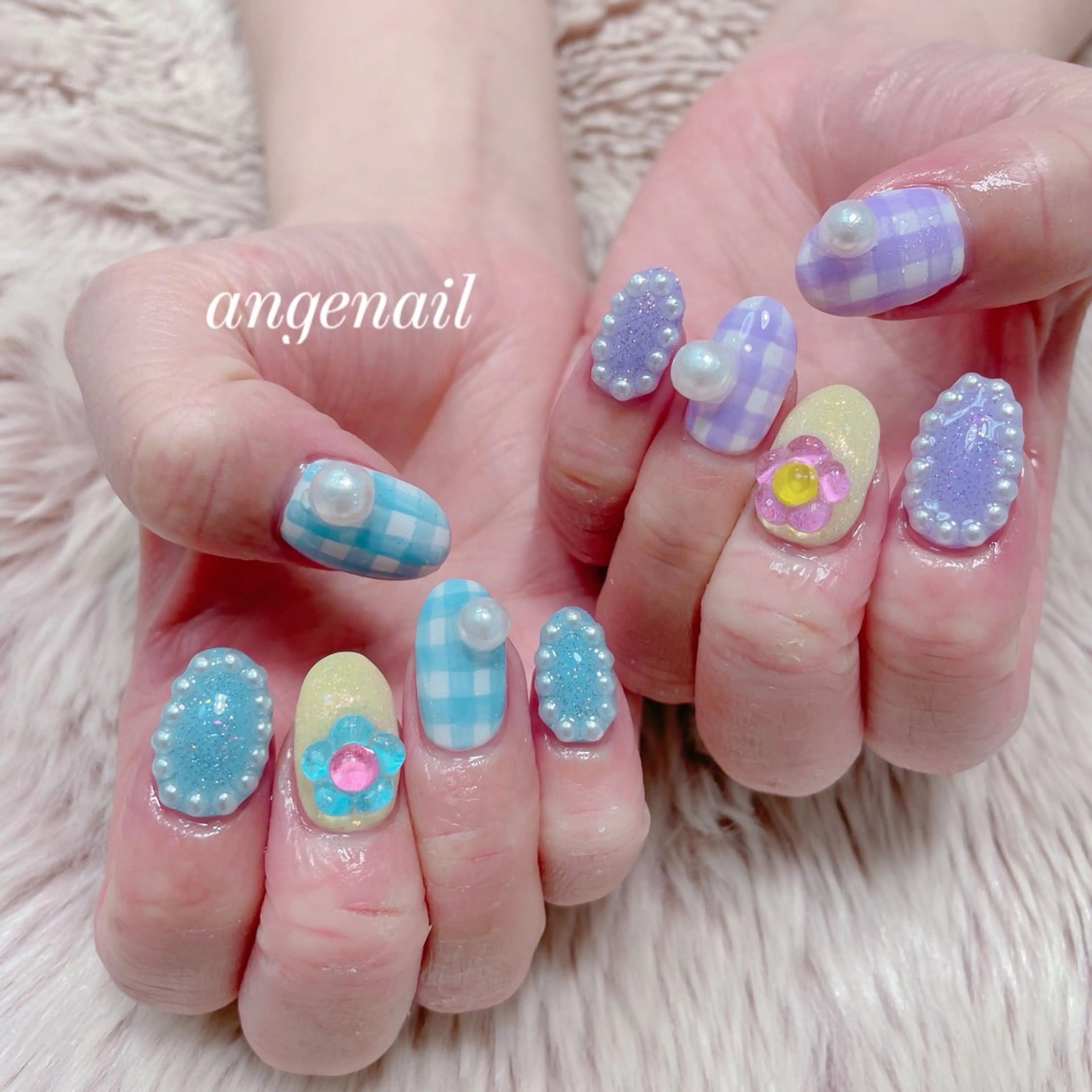 ネイル ハンドネイル オーナーネイリスト MAKIのネイルデザイン