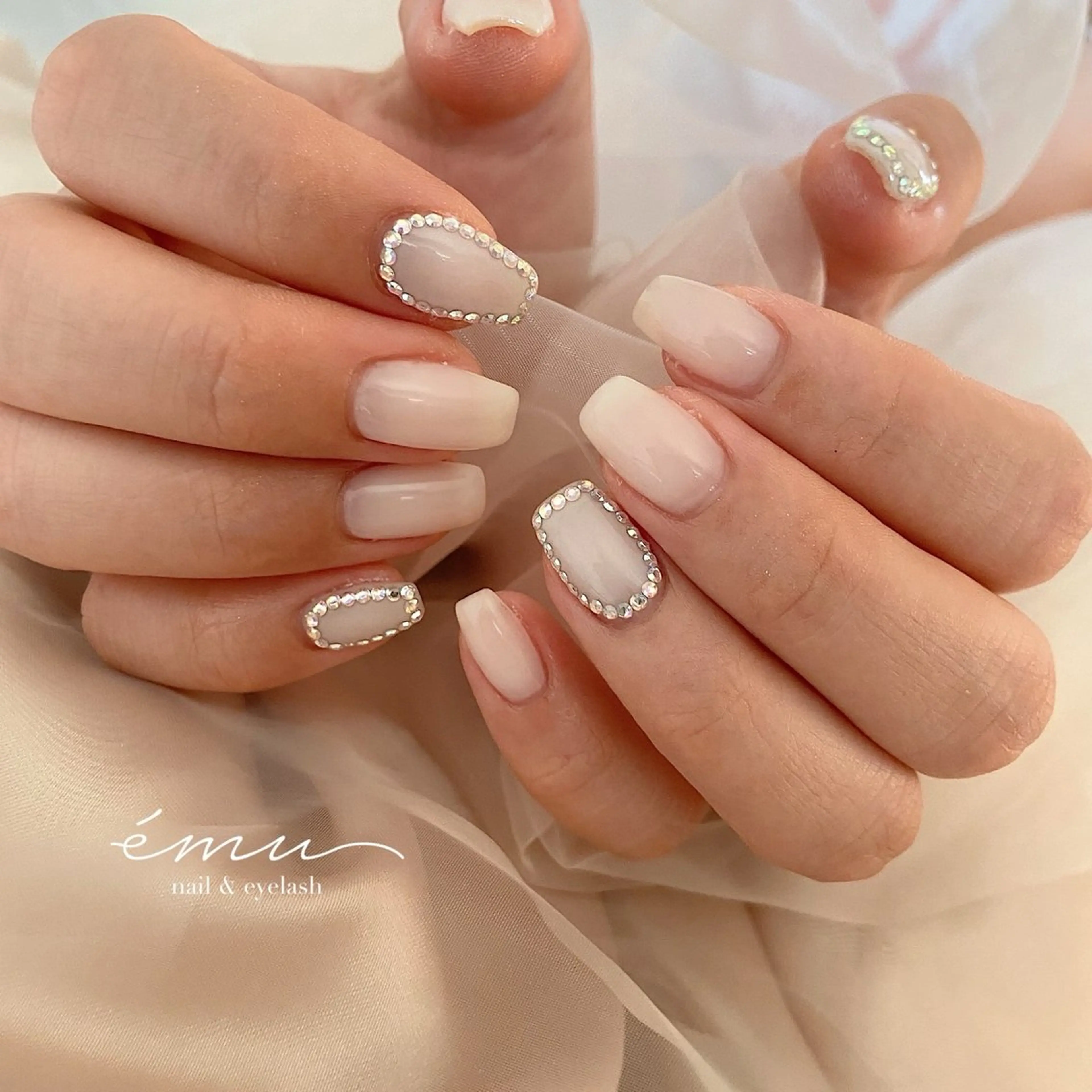 ネイル ハンドネイル emu sakiのネイルデザイン