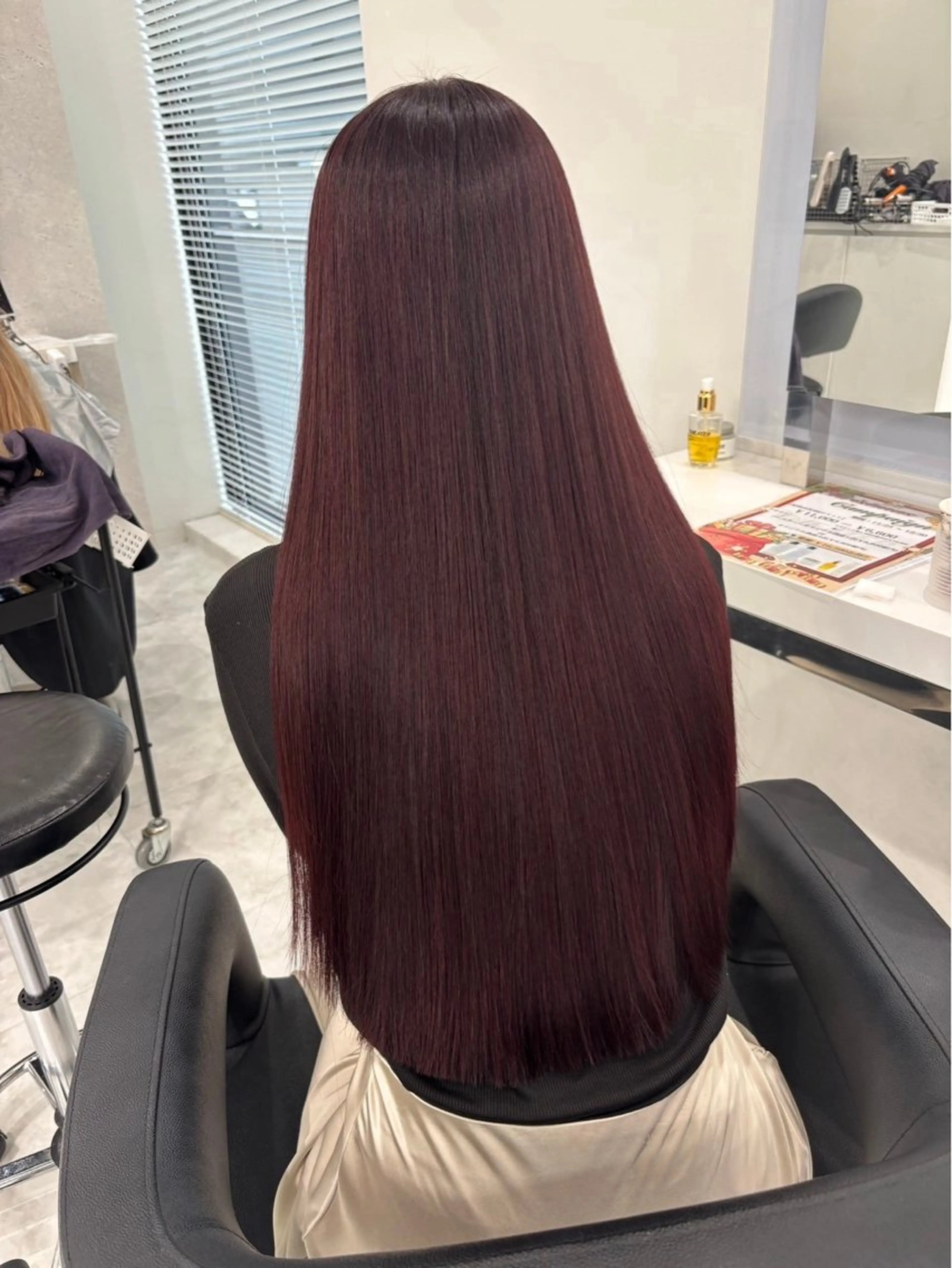 カラー カット 縮毛矯正 トリートメント 【直前割】透ける艶髪 ♡ストレートのヘアスタイル