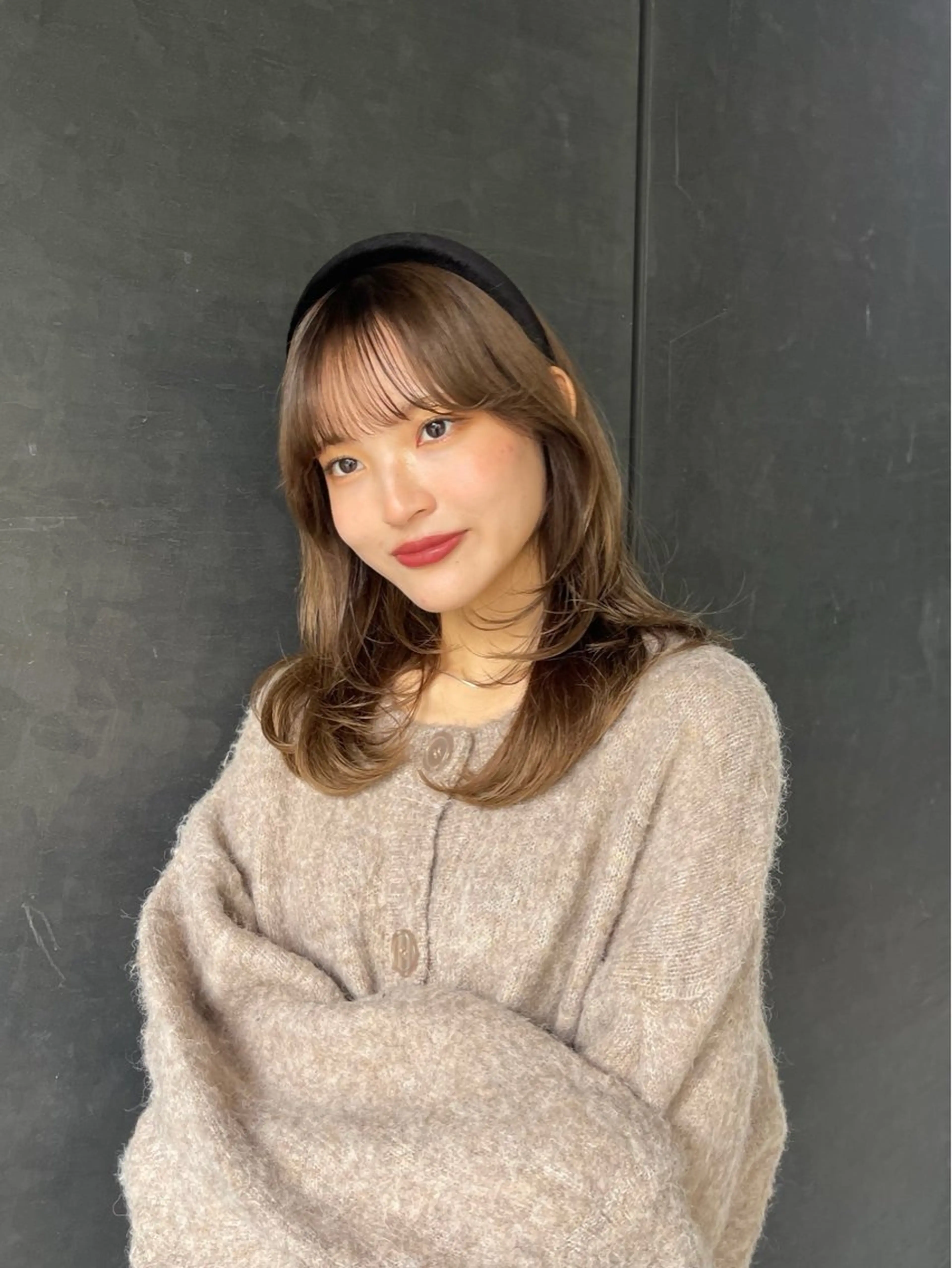 セミロング カラー 愛莉/ラベンダー/ ベージュ/ブラウンのヘアスタイル