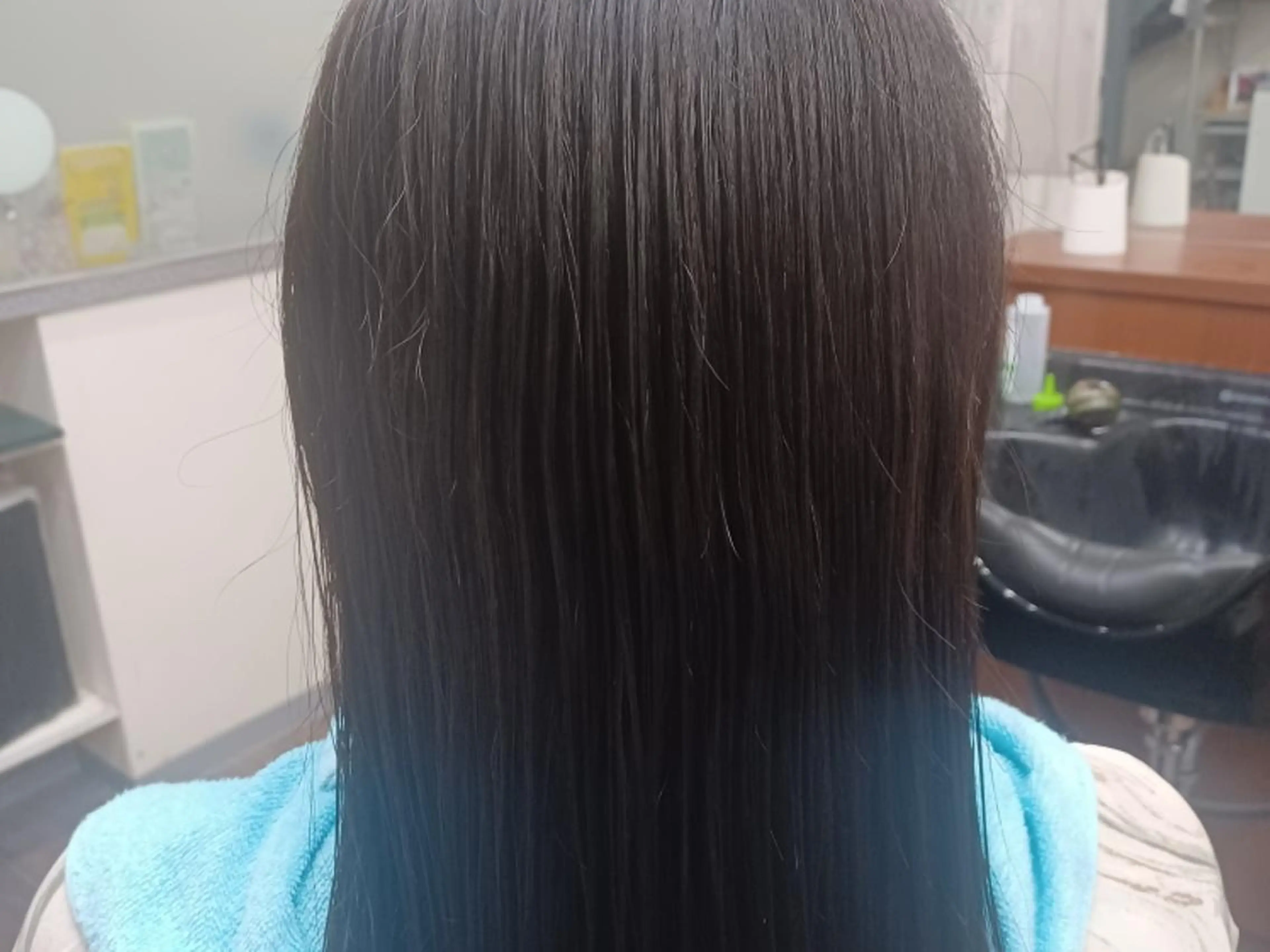 セミロング カットギャラリートリイ所属・鳥居 厚志のヘアスタイル