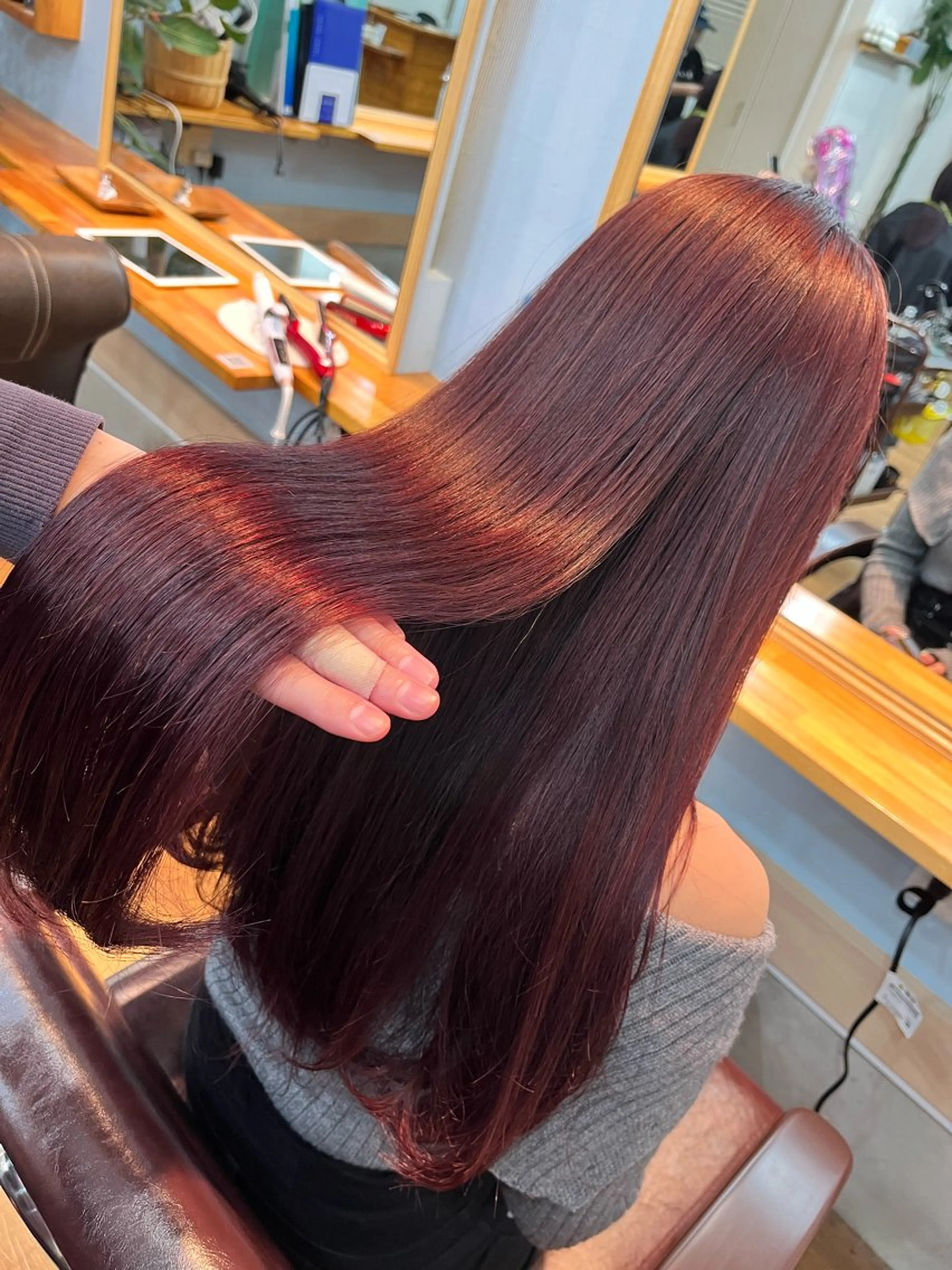 ロング カラー ダブルカラー インナーカラー 髪質改善 ヘアカラー トリートメント ヘッドスパ 🫧艶髪デザイナー 🫧白石航汰のヘアスタイル