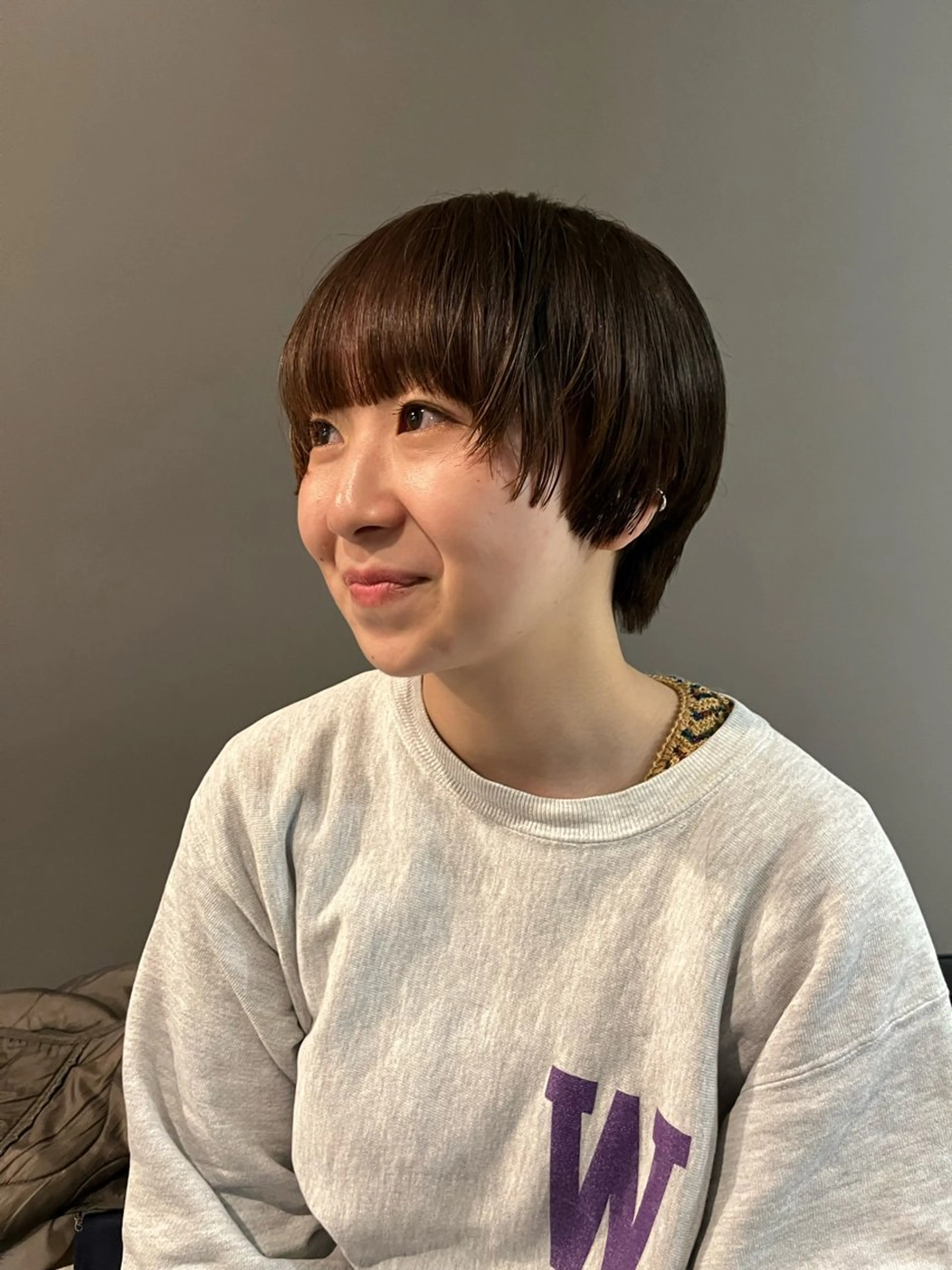 ショート NERO 眞下秋歩のヘアスタイル