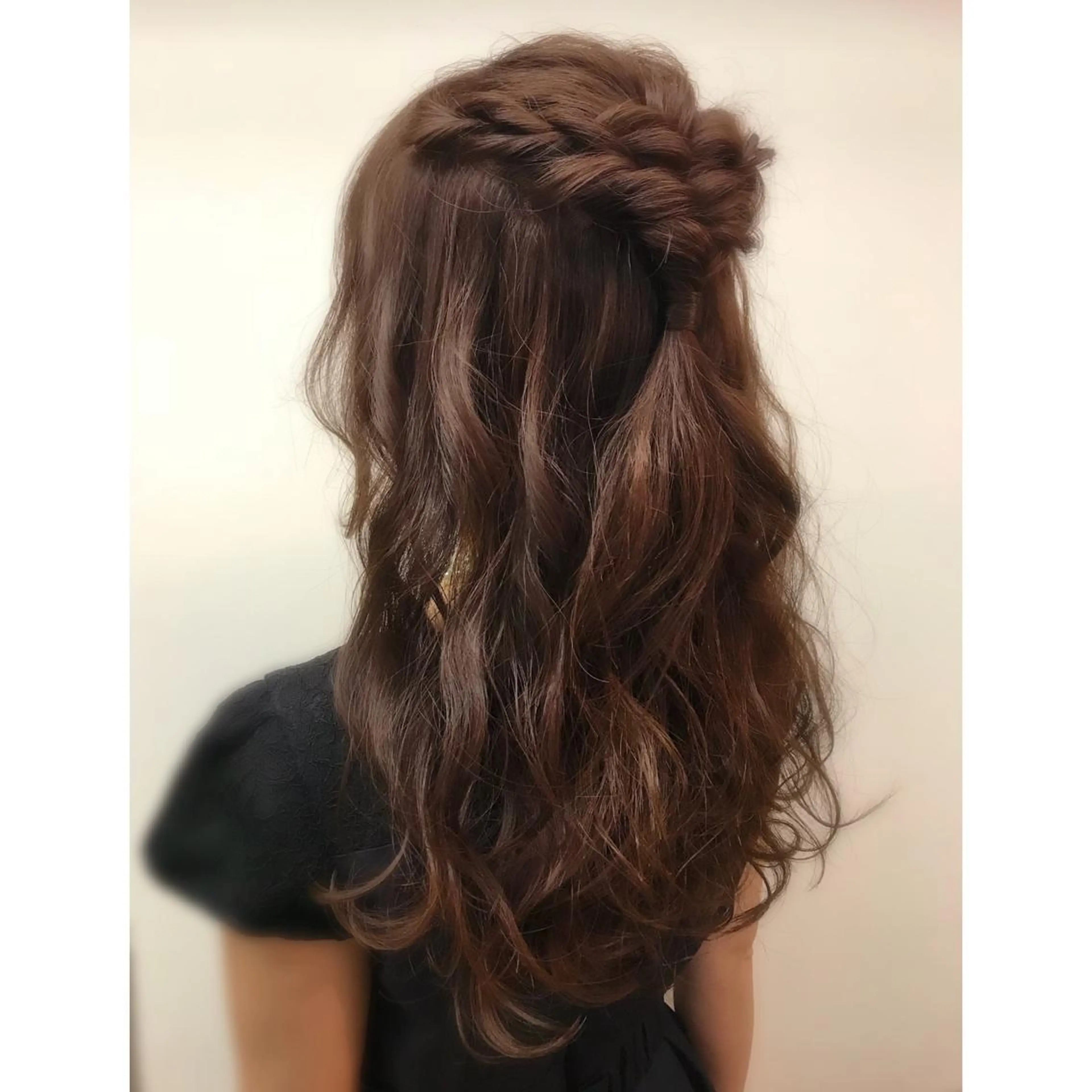 ロング カラー ヘアアレンジ ハーフアップ ピンクカラー hair design BRAT所属・岩崎 よしの /BRAT/築地口のヘアスタイル