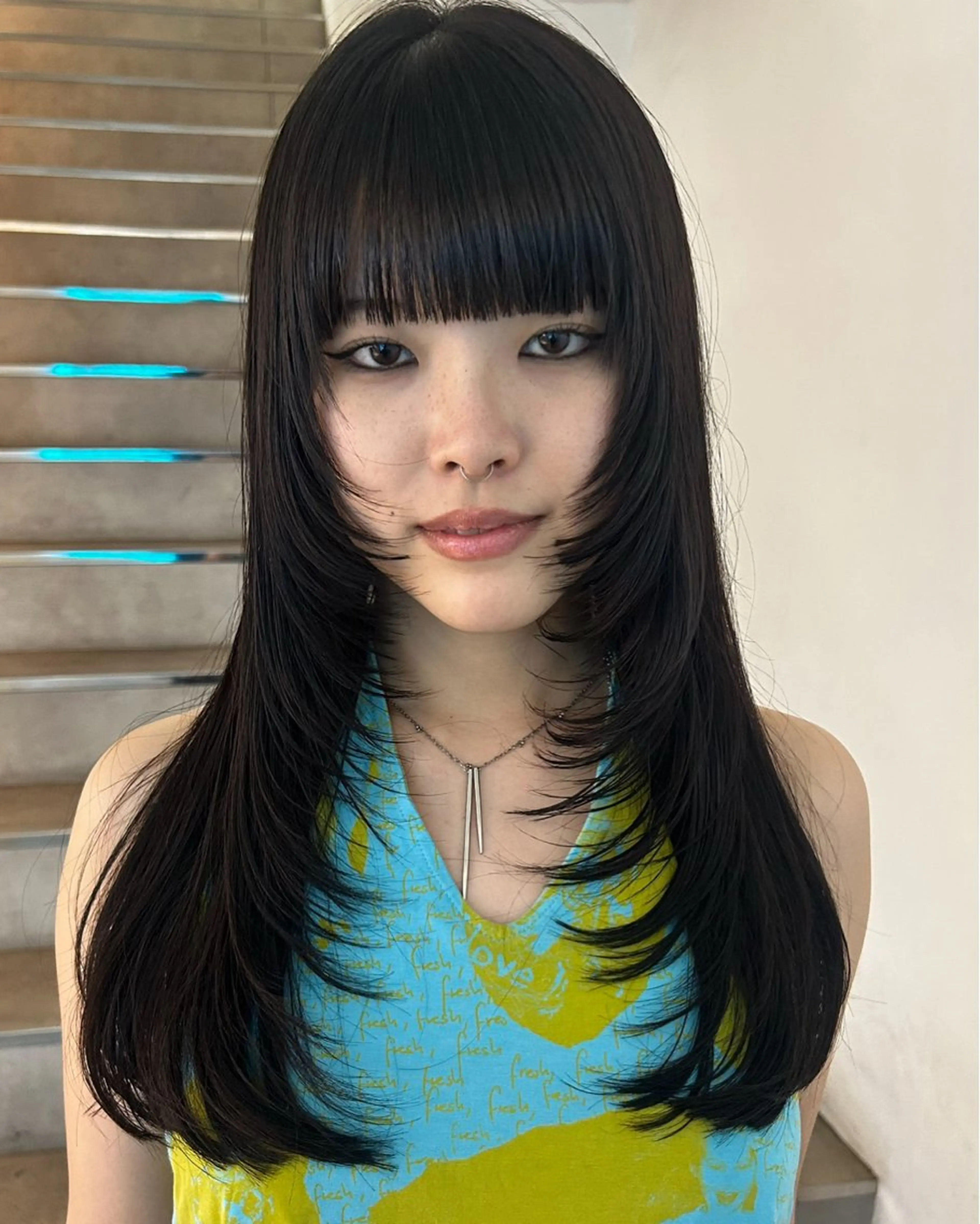 セミロング カラー カット 🌟暖色系ハイトーン 🌟AIのヘアスタイル