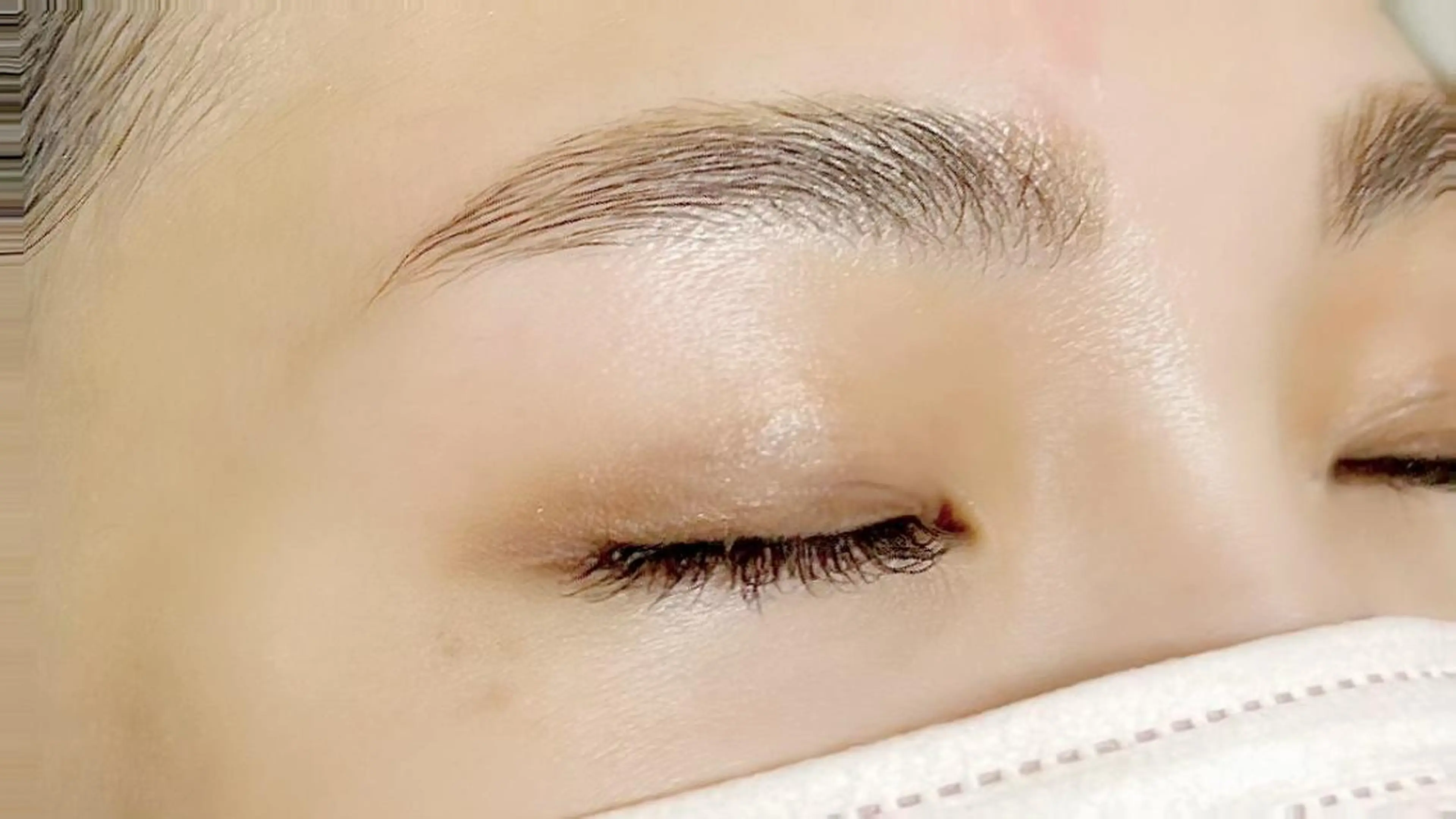 アイブロウ Selena (セレーナ)のエステ・リラクイメージ