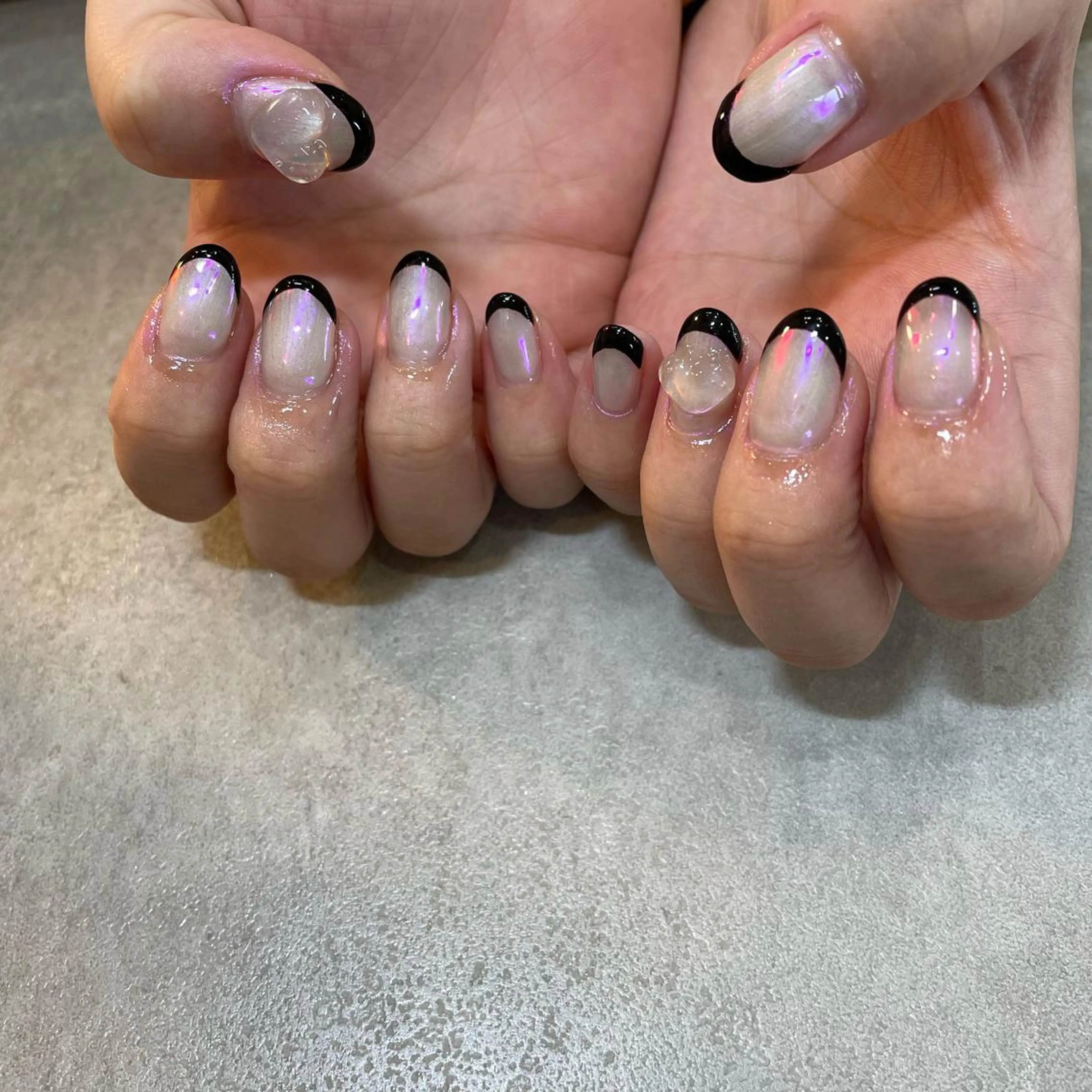 ネイル オーロラネイル パープル Nail Salon Gummi.のネイルデザイン