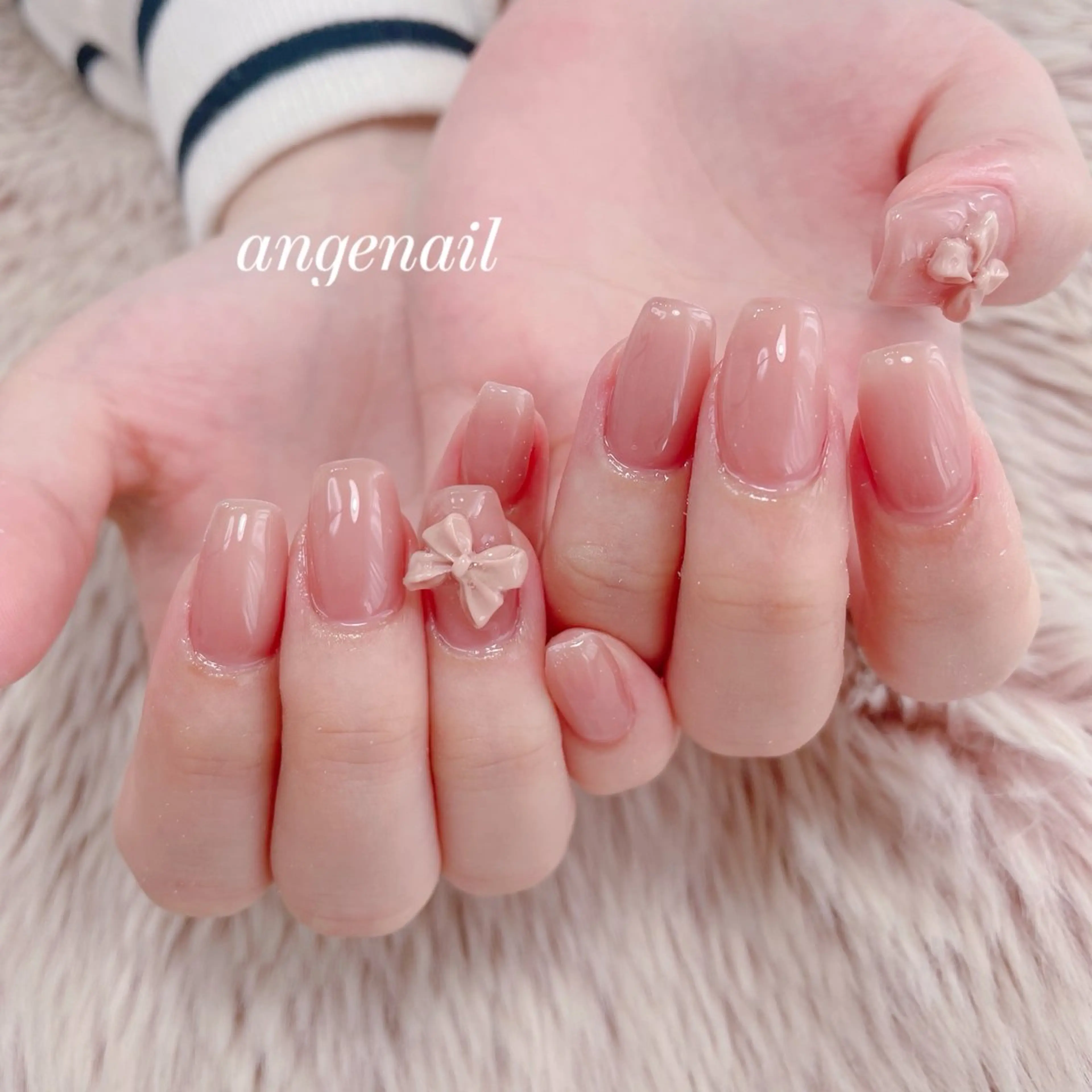 ネイル ハンドネイル オーナーネイリスト MAKIのネイルデザイン