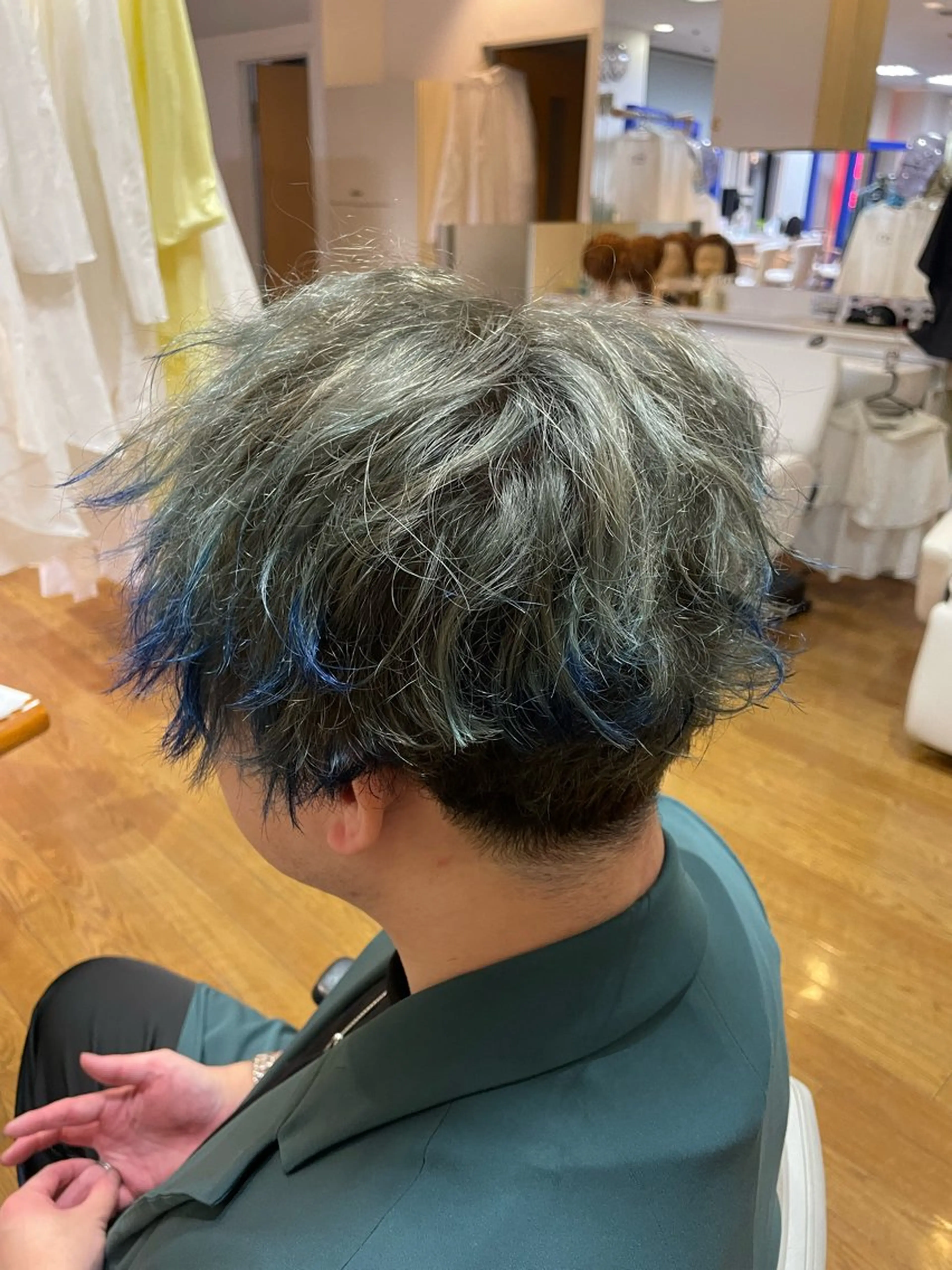 カラー メンズ 中田 渚のヘアスタイル