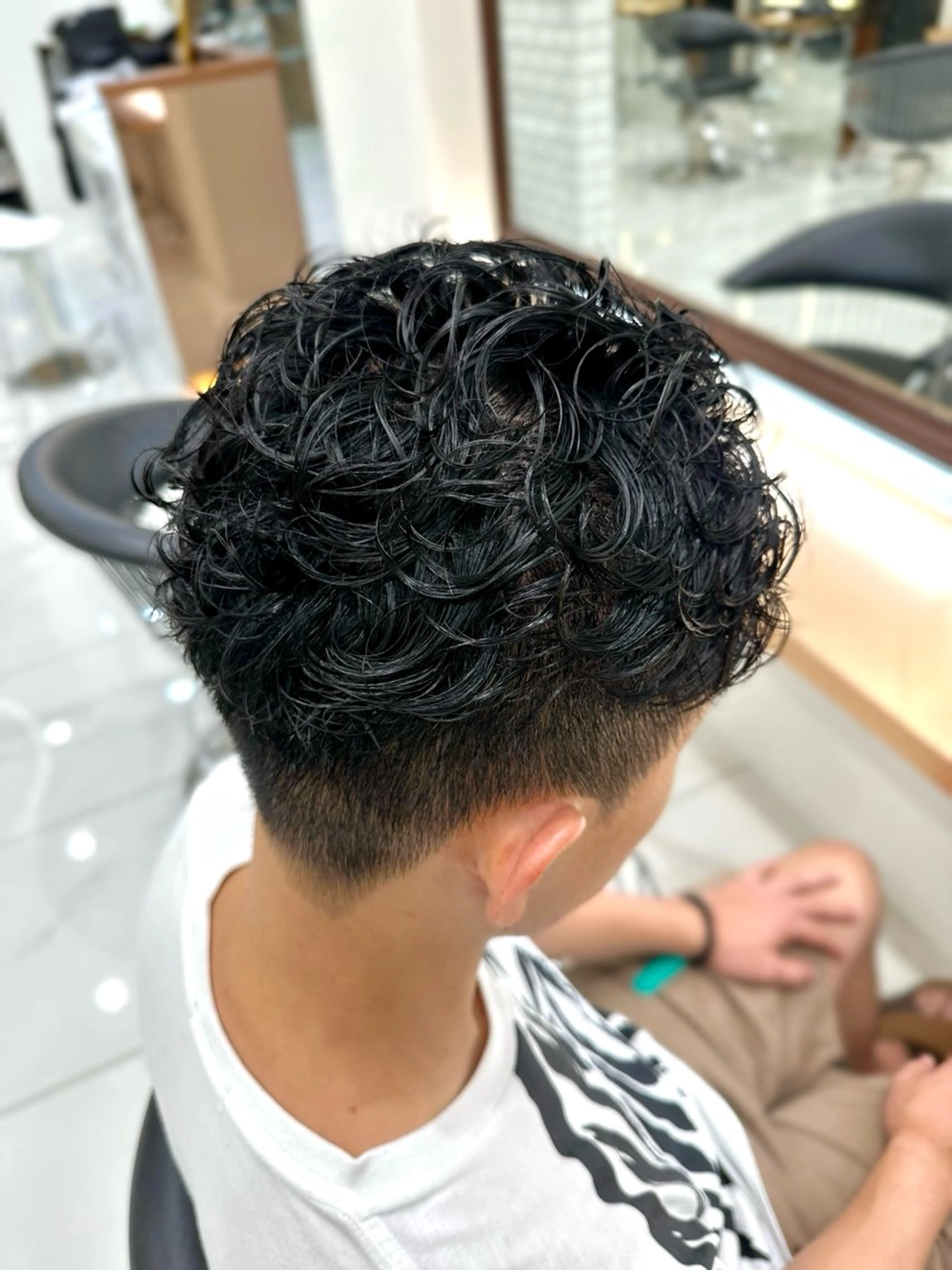 メンズ メンズパーマ 学生（メンズ向け） パーマ 白髪ぼかし/白髪 メッシュ/ゆうとのヘアスタイル