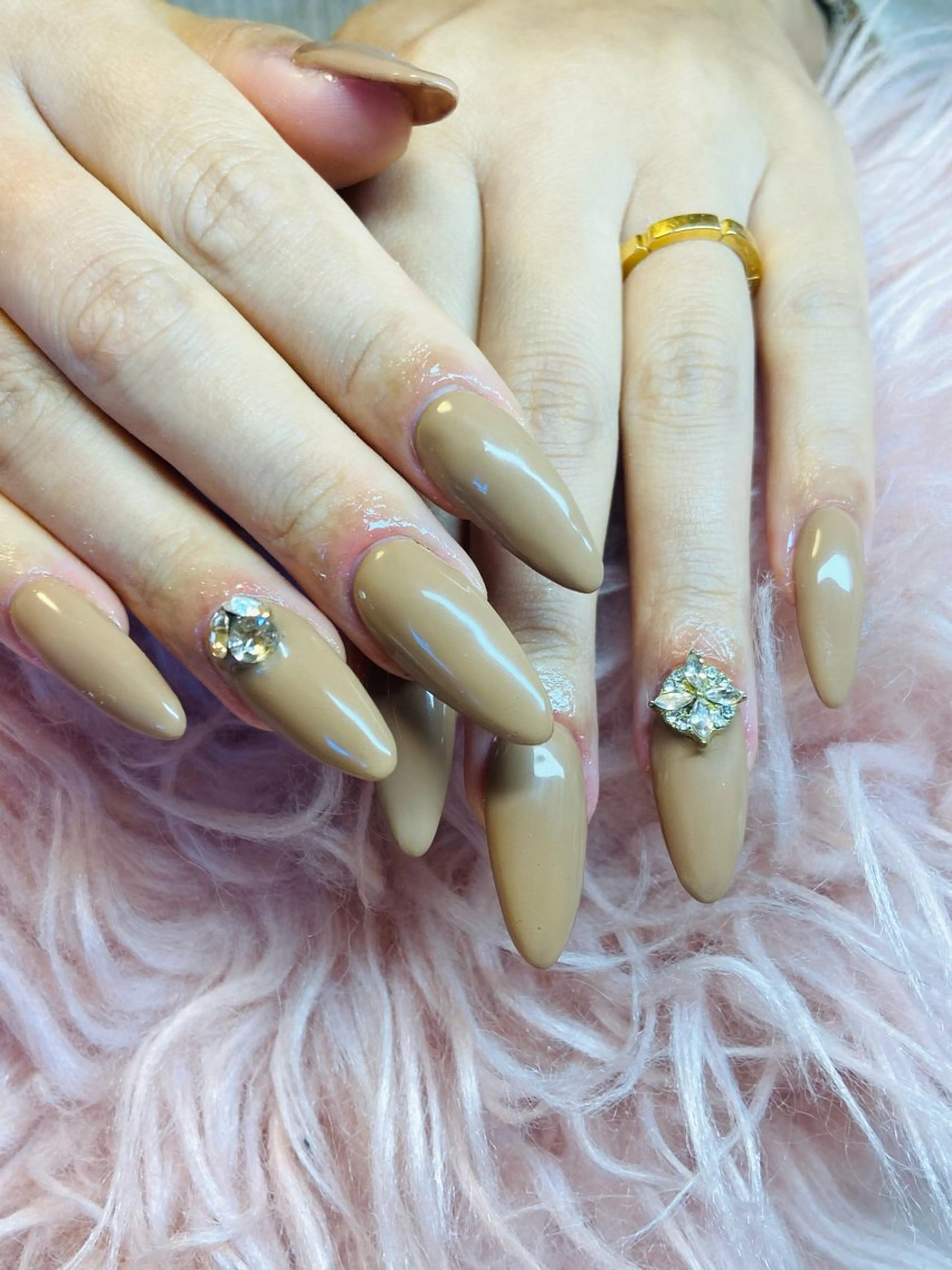 長さ出し2センチ＋簡単ア-ト２本料金：7000円他ア-ト＋200ー500円／１本の写真