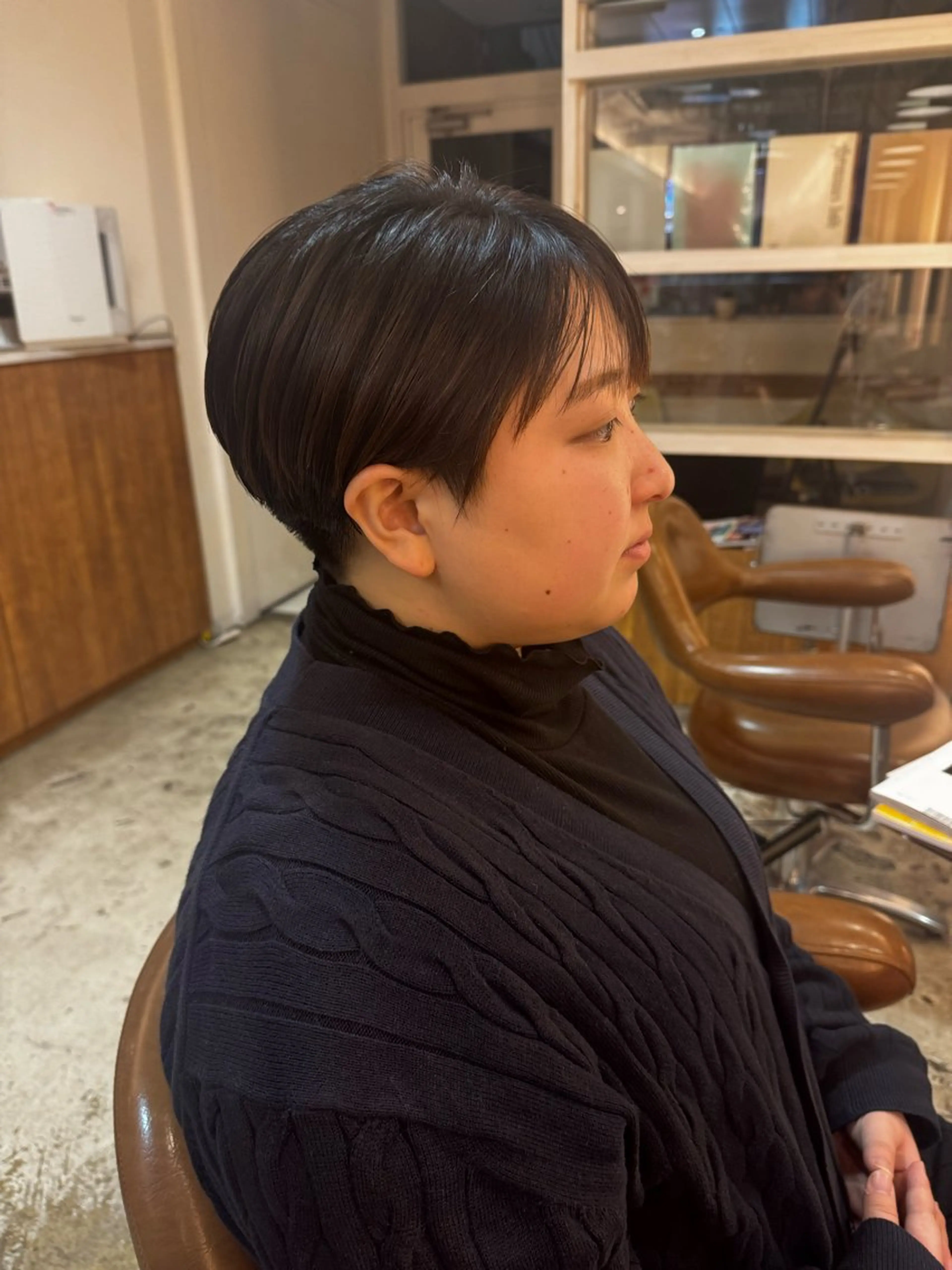 ショート タツキ／レイヤー／ パーマ／艶カラーのヘアスタイル