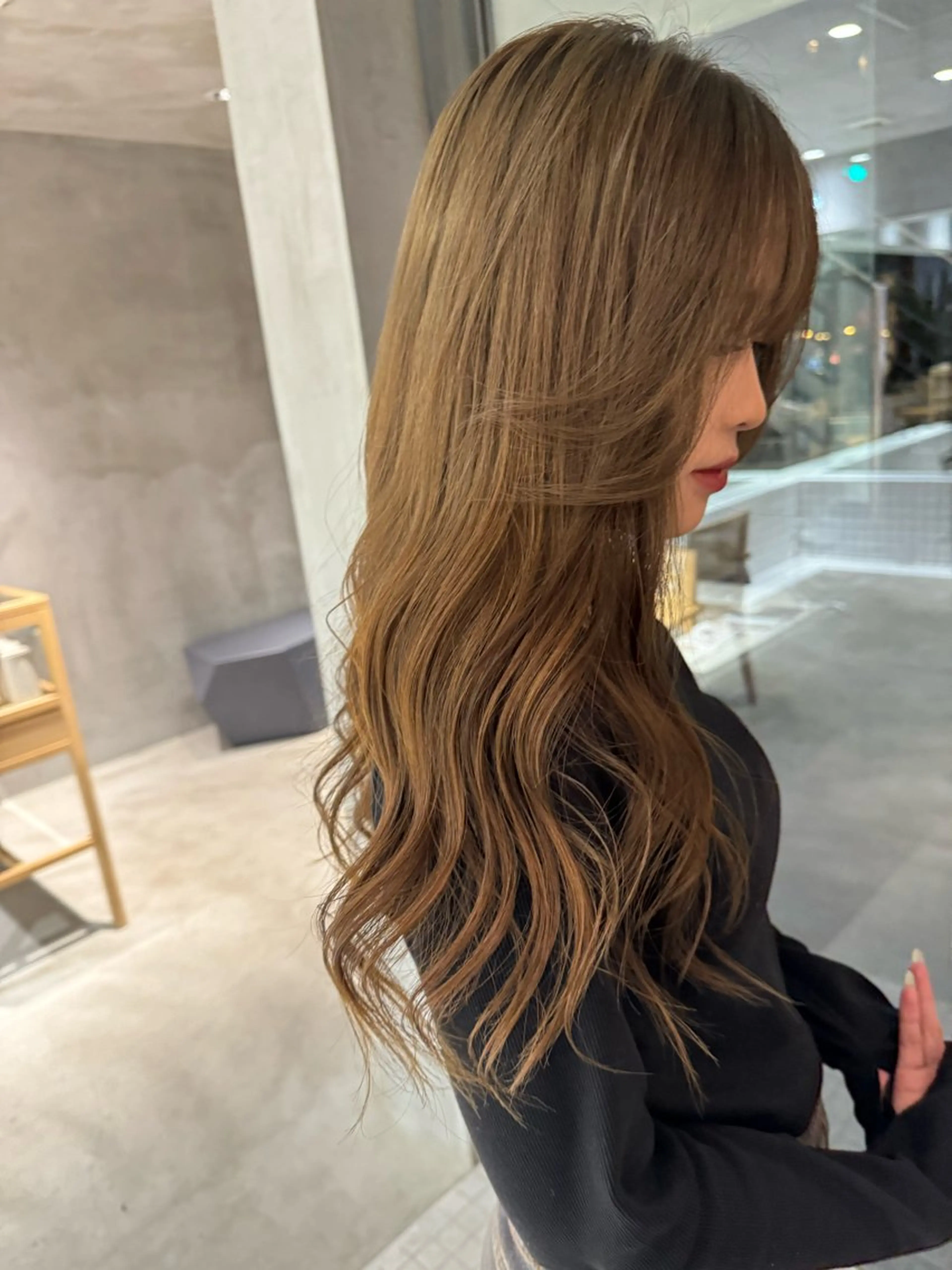 カラー 柳川 ことねのヘアスタイル