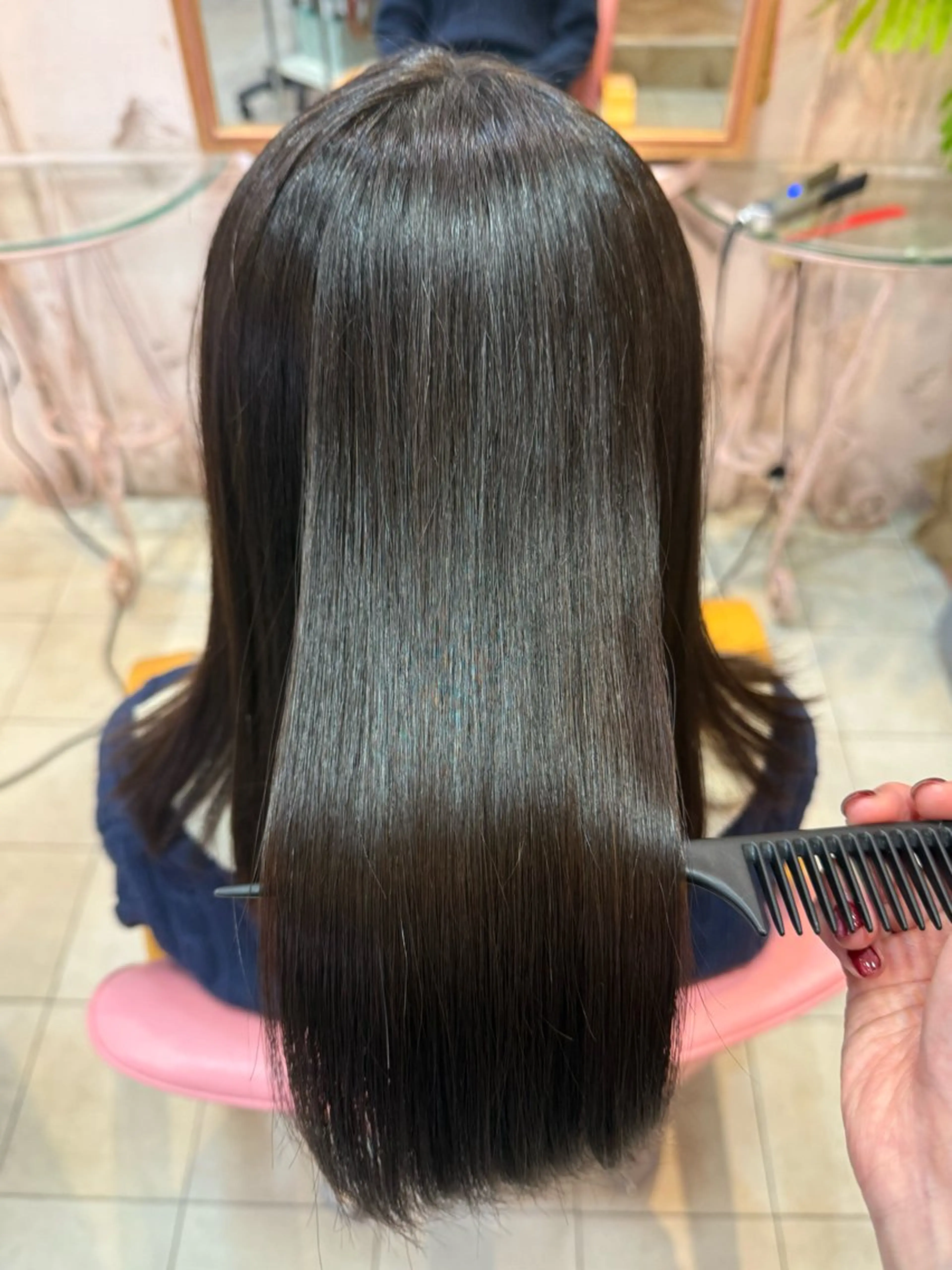 セミロング 髪質改善 𝙼𝚒𝚎𝚗𝚎 𝚙𝚒𝚗𝚔所属・山本 葵のヘアスタイル