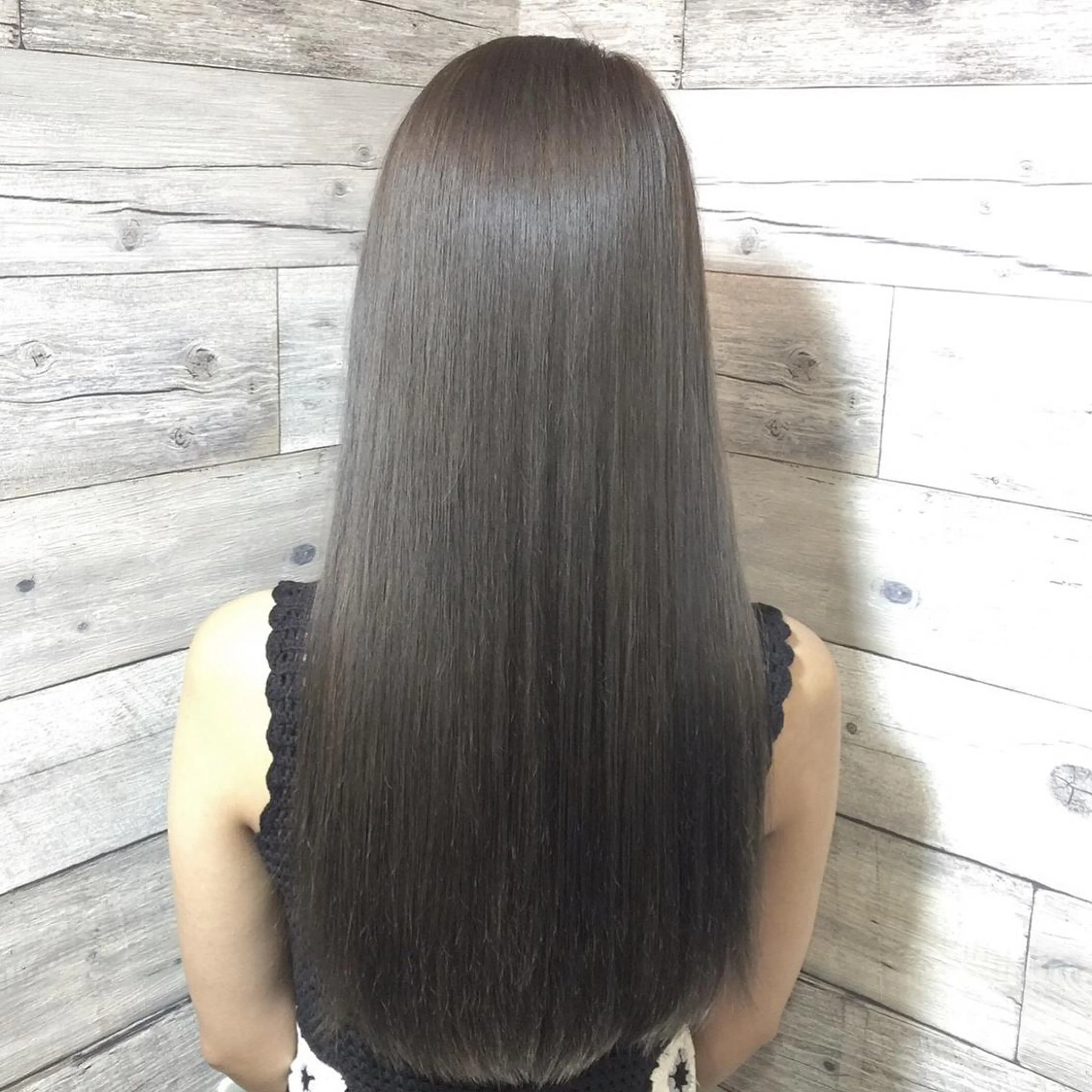 ロング カラー 縮毛矯正 トリートメント Rlino所属・ﾊｲﾗｲﾄ/ﾚｲﾔｰ ｶｯﾄ/大嶽謙のヘアスタイル