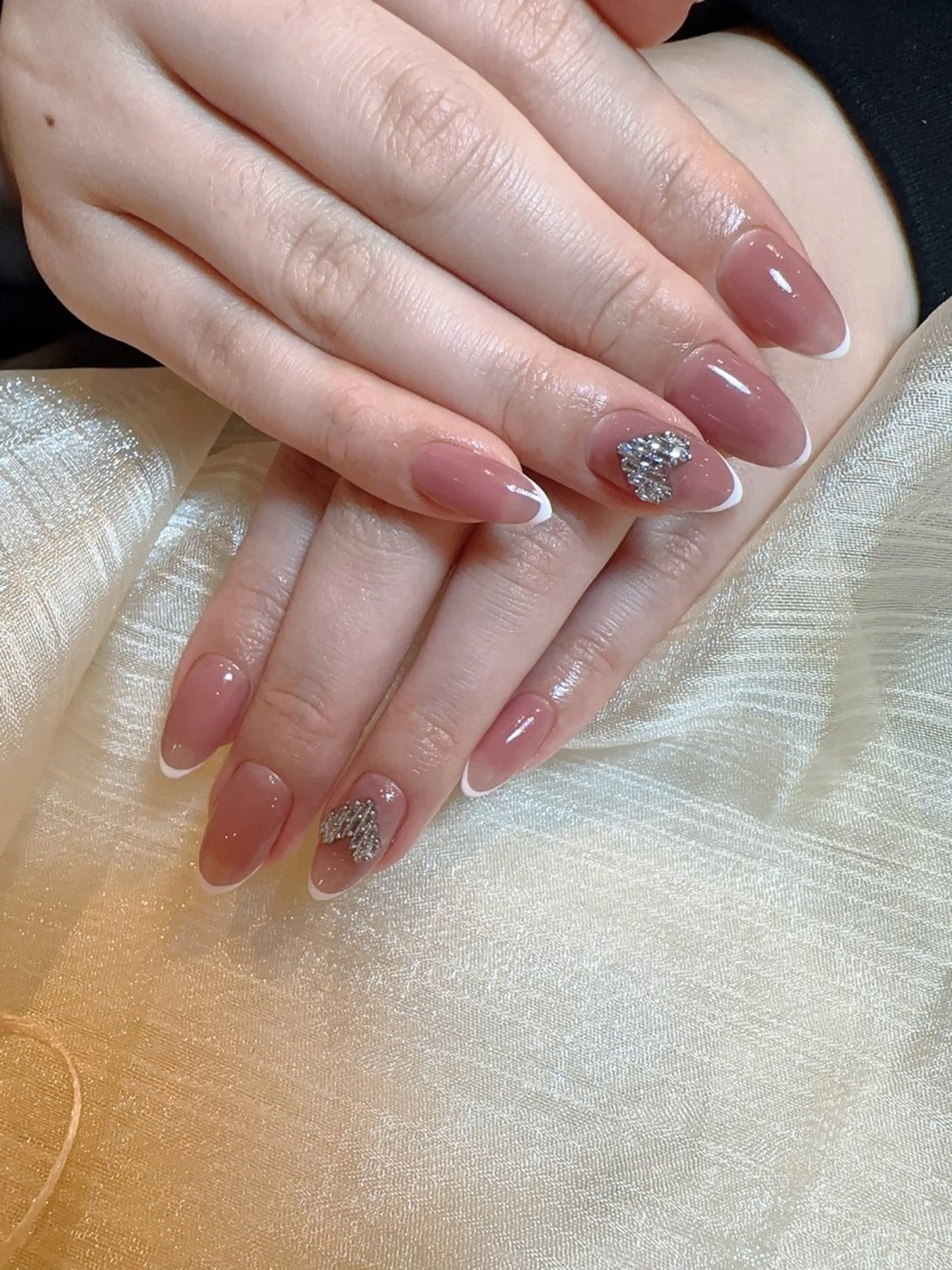 ネイル フレンチネイル ハート 韓国ネイル 春ネイル ワンホンネイル 恵比寿 The Nailのネイルデザイン