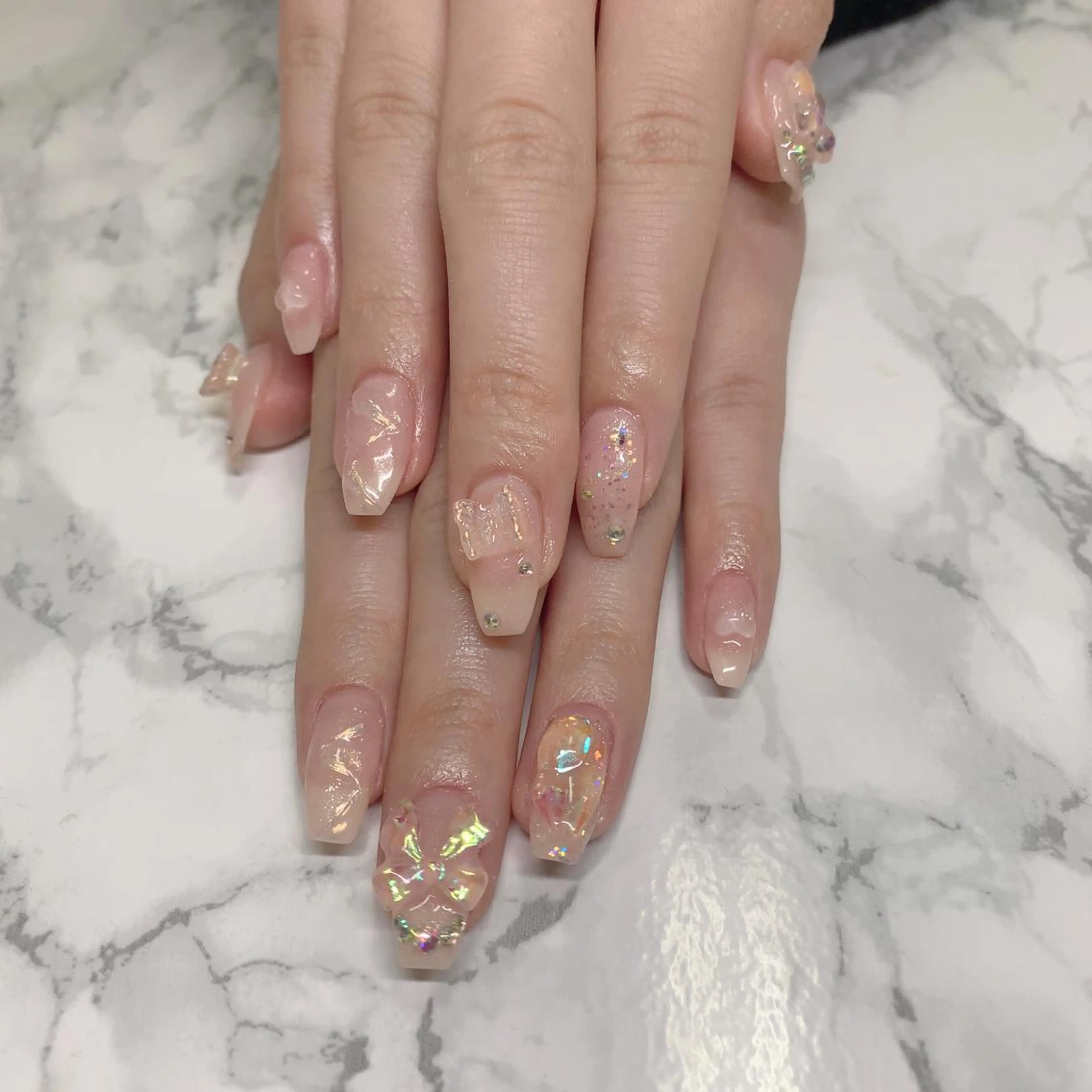 ネイル はな💎ネイル ワンホン、長さ出しのネイルデザイン