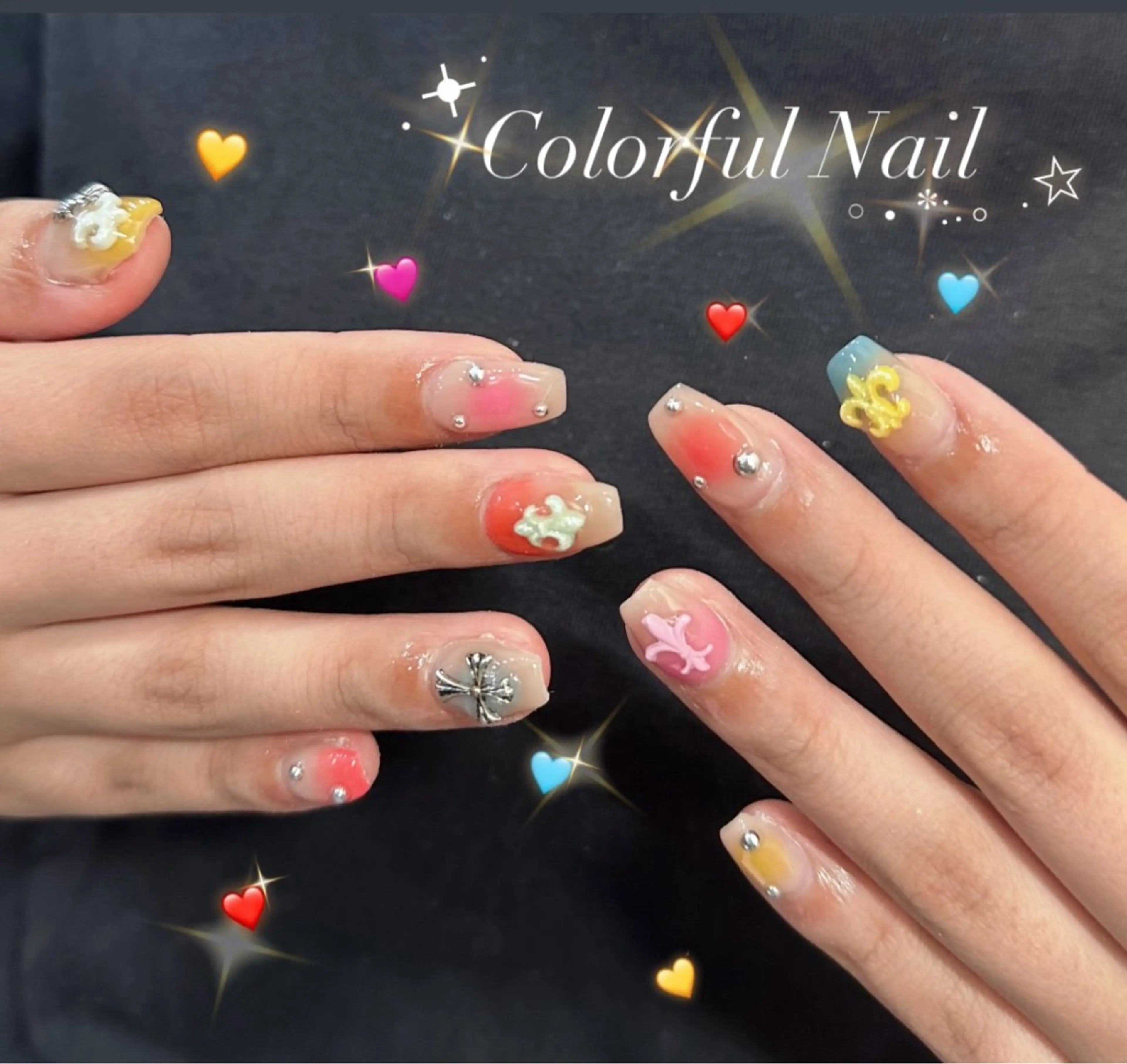 ネイル LAVISH nanamiのネイルデザイン