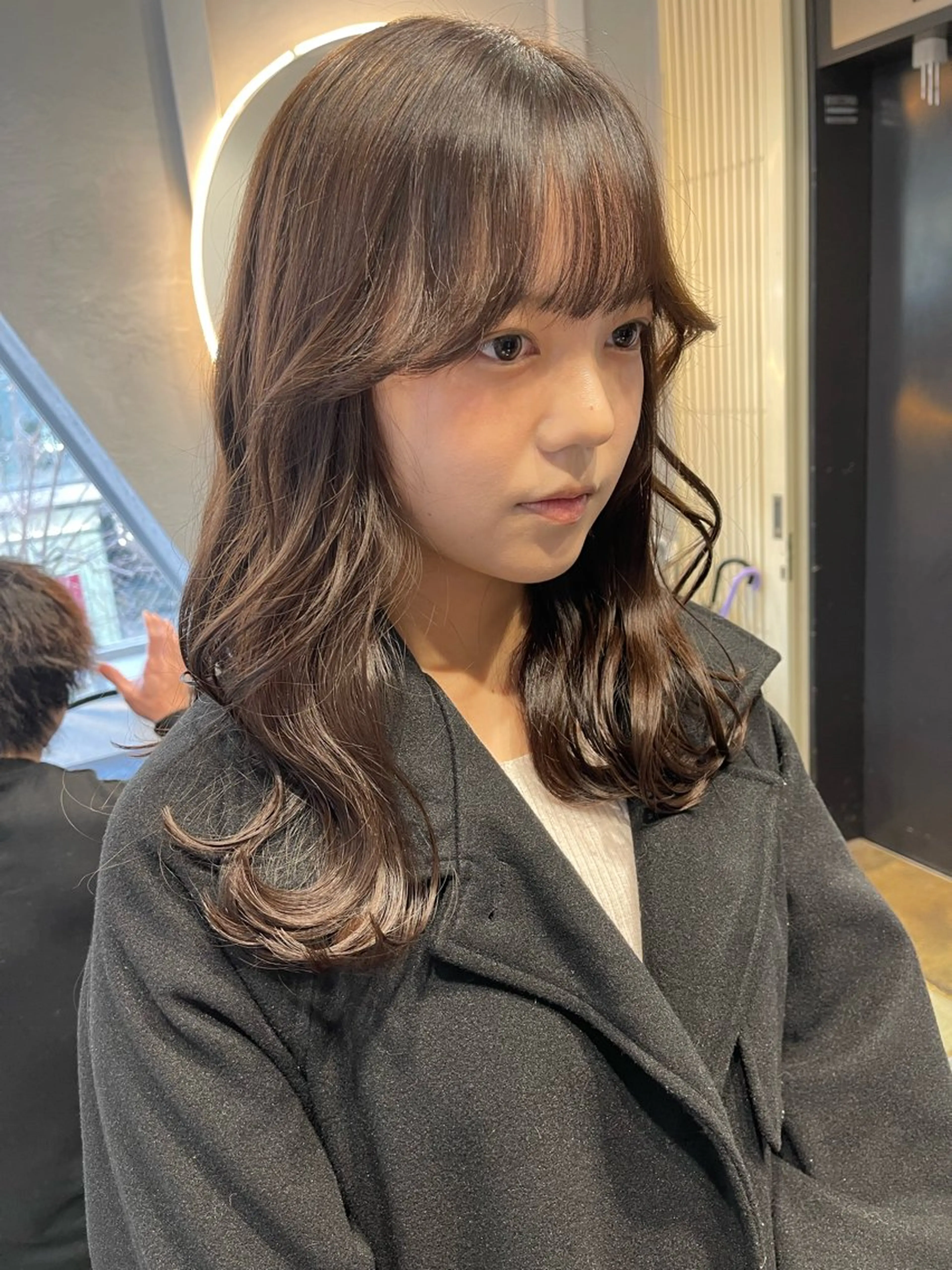 セミロング カラー ブリーチ ブラウンカラー ケアブリーチ デザインカラー ダブルカラー ヘアカラー トリートメント TATSUブリーチ/ ミルクティーベージュのヘアスタイル