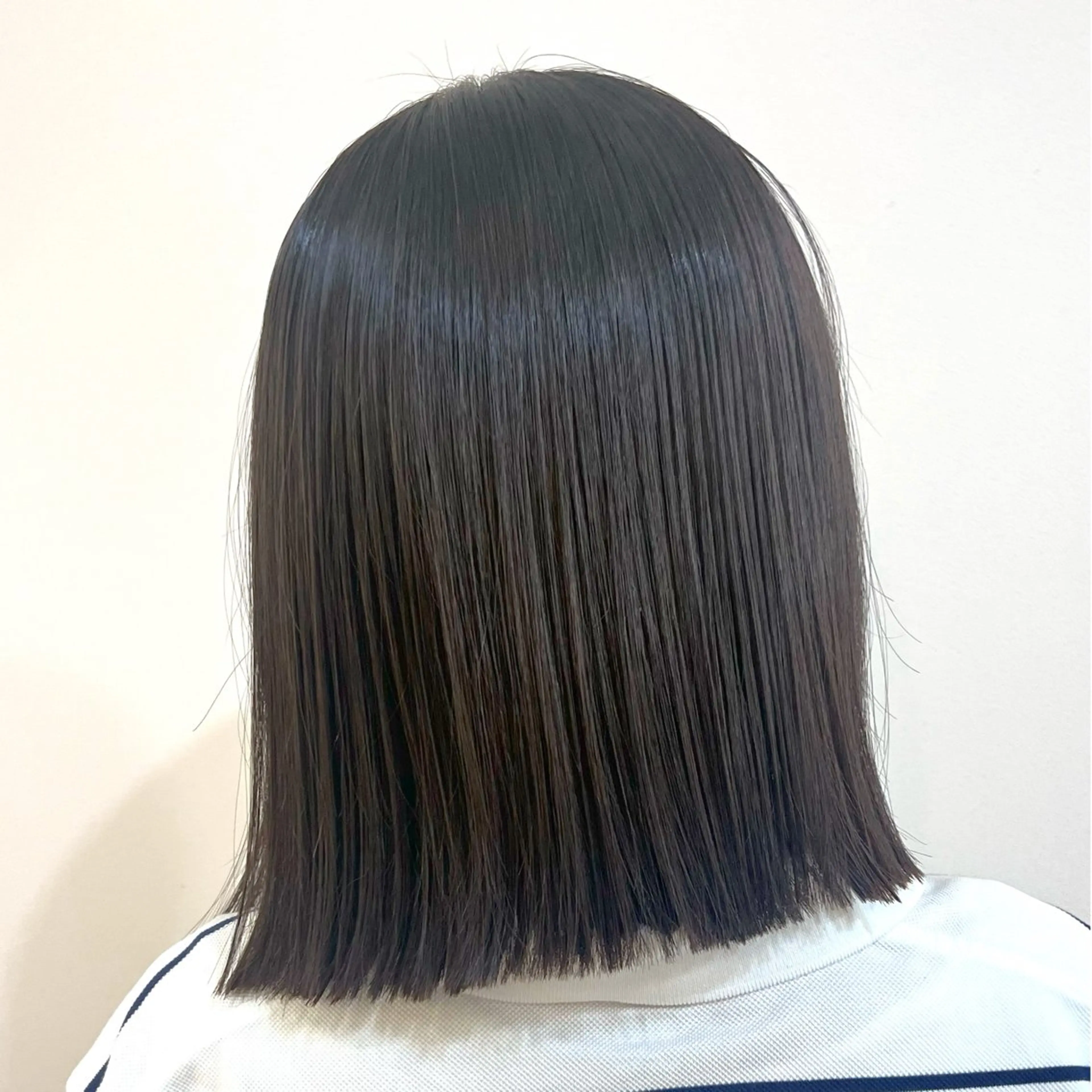 ロング カラー パーマ ベージュカラー 黒髪 ブルーカラー ブルーブラック ブラウンカラー カット ヘアカラー 縮毛矯正 トリートメント ブリーチなし/ ベージュ/akiraのヘアスタイル