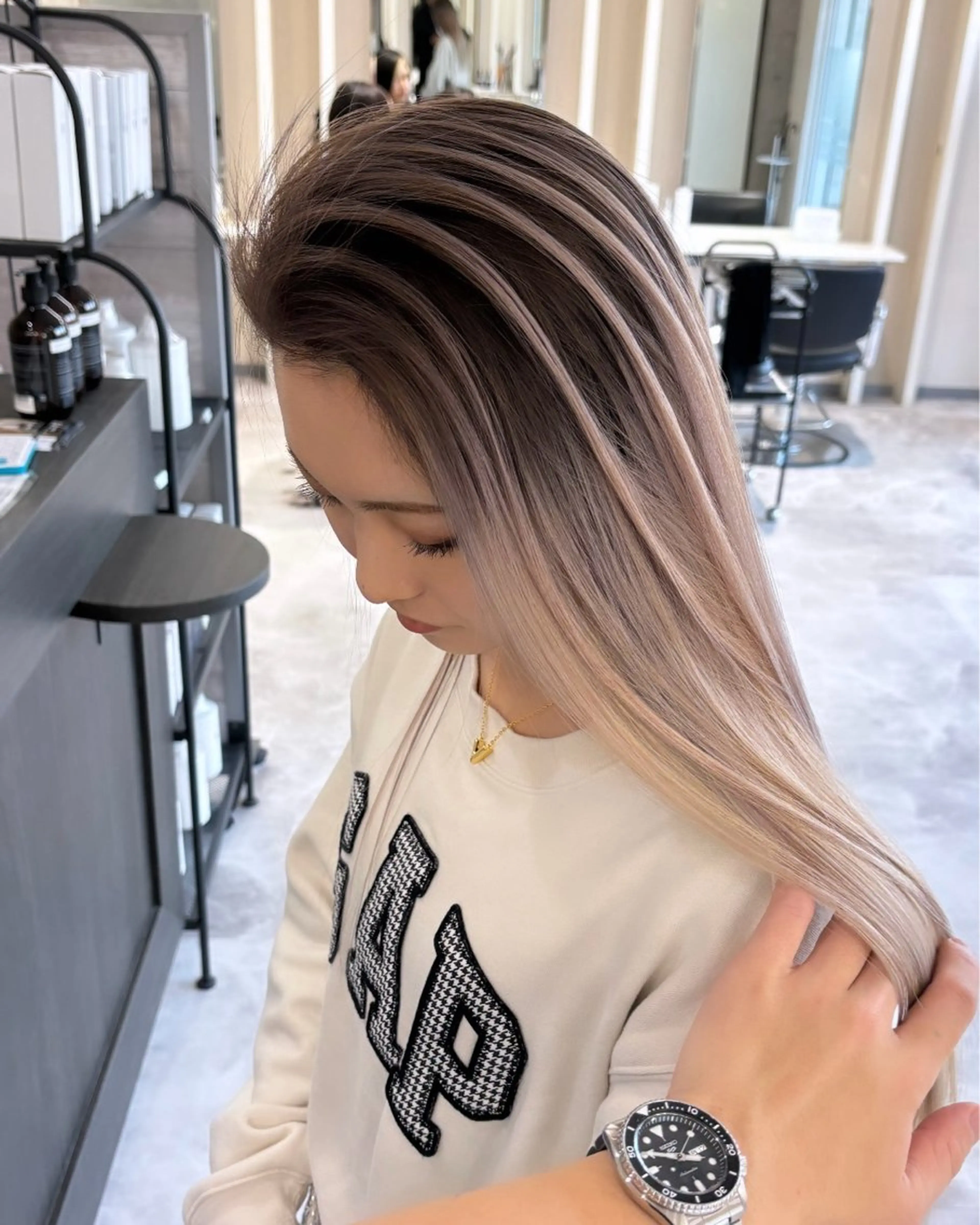 ロング カラー ショートボブ アディクシーカラー ブリーチ ケアブリーチ ダブルカラー SUZU/岡山/矯正 ブリーチ/レイヤーのヘアスタイル