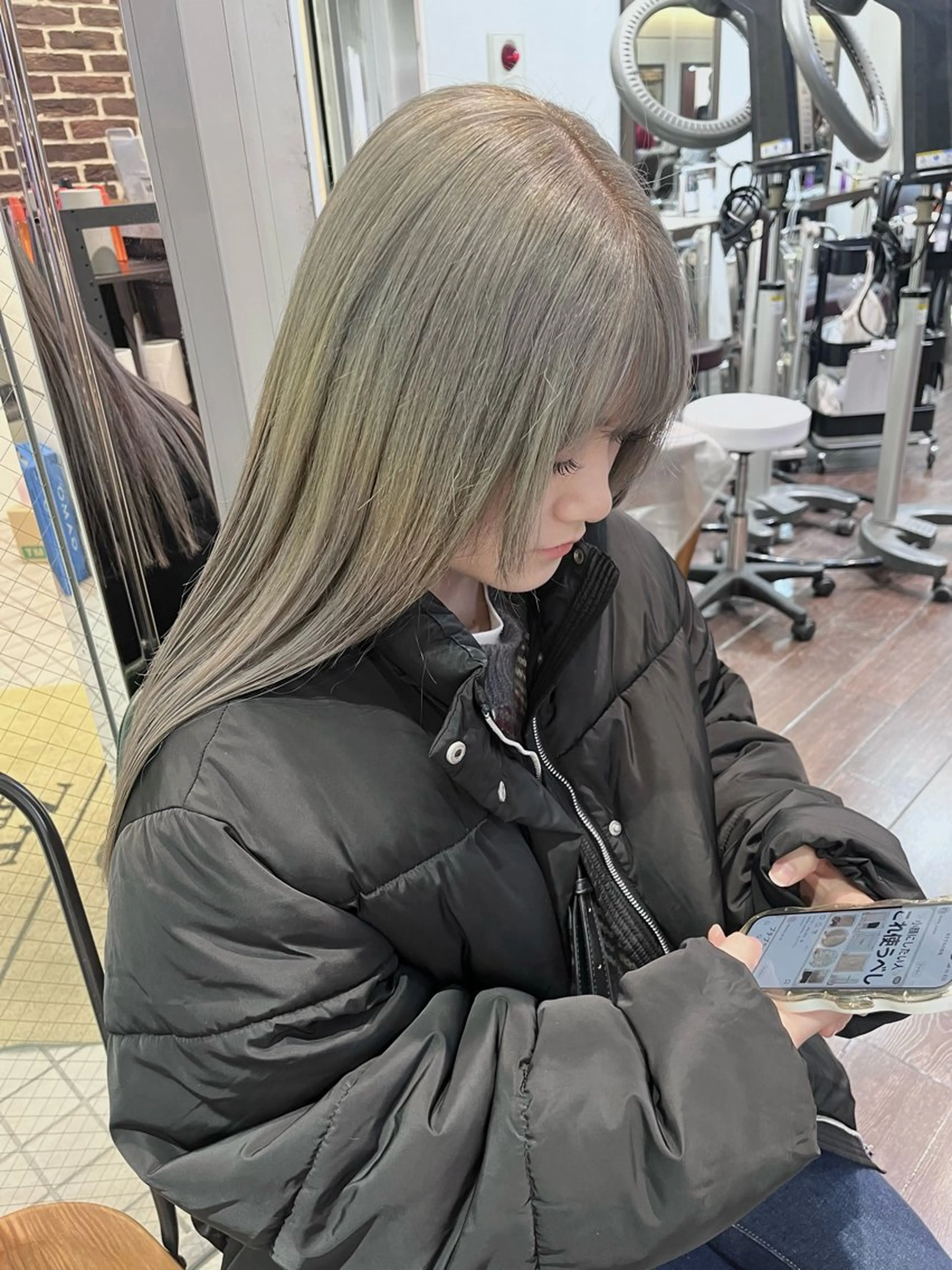 ロング ヘアカラー 酸性ストレート 🤍🎀honokaのヘアスタイル