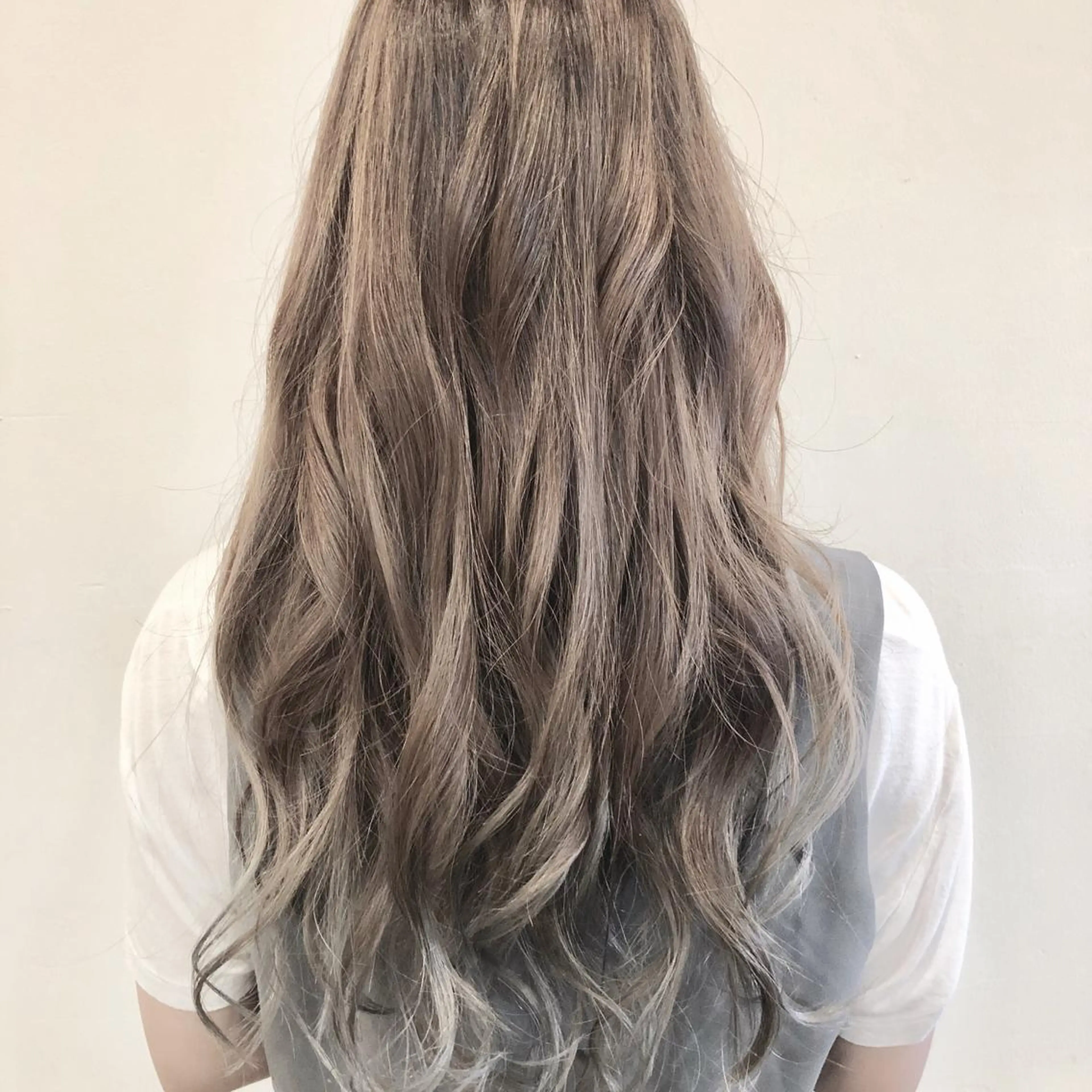 ロング カラー Hair make VERDA所属・宮下 耕平のヘアスタイル