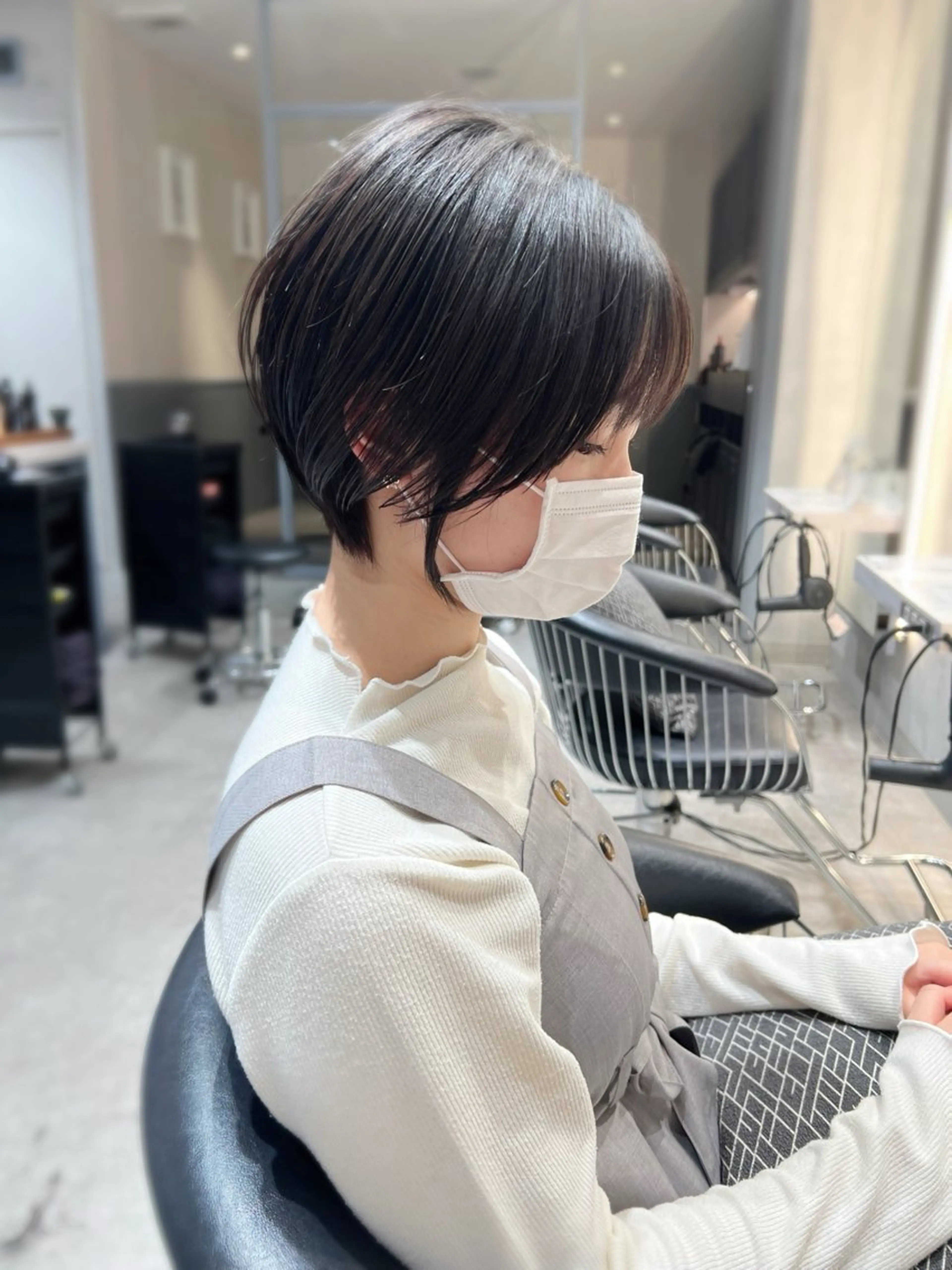 ショートにしたい方✨ショートカット🌈＋透明感カラー＋高保湿トリートメント🫧#大人美人#ショートボブ#似合わせの写真