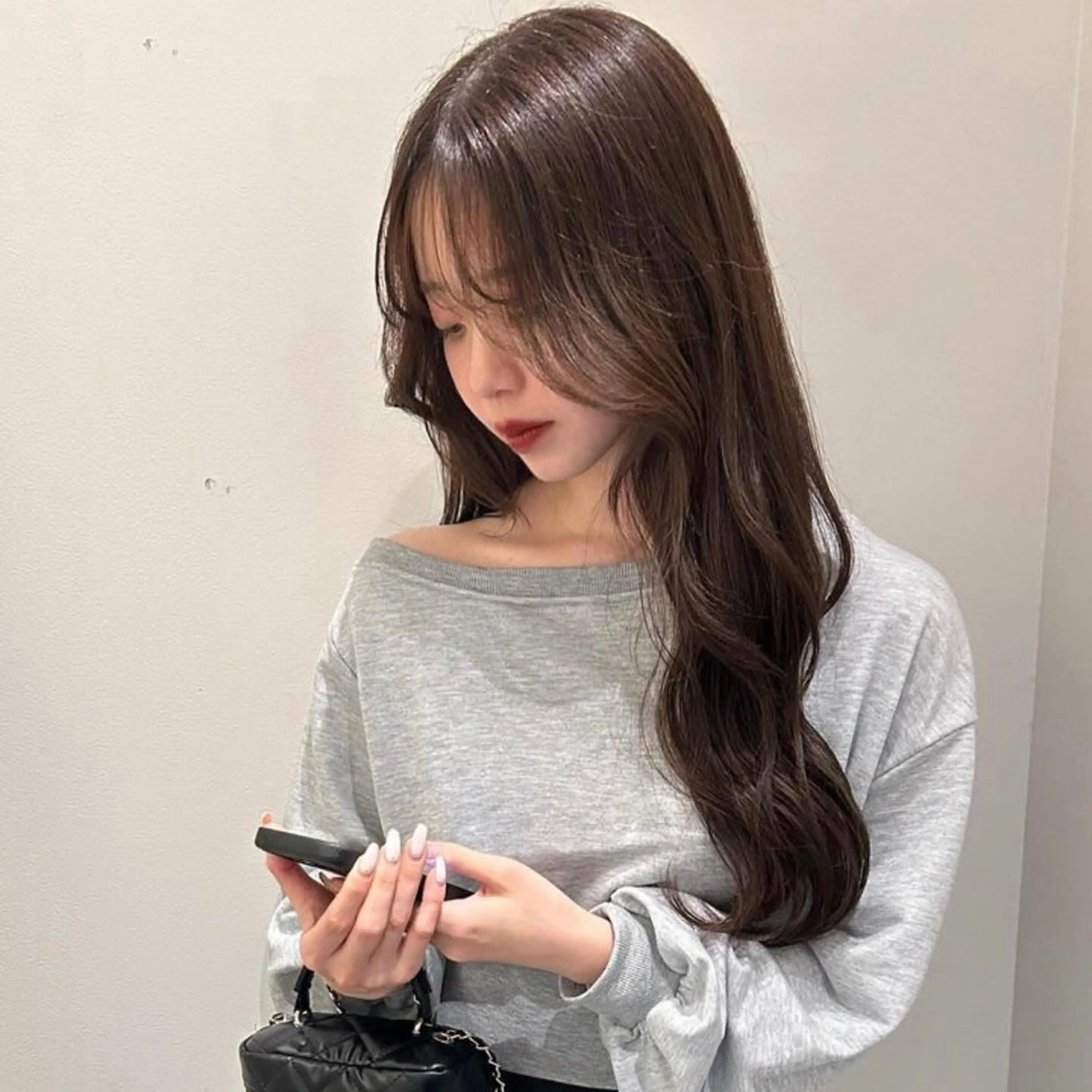 ロング カット ヘアカラー 透明感カラー/ 髪質改善✨️💞萌愛のヘアスタイル