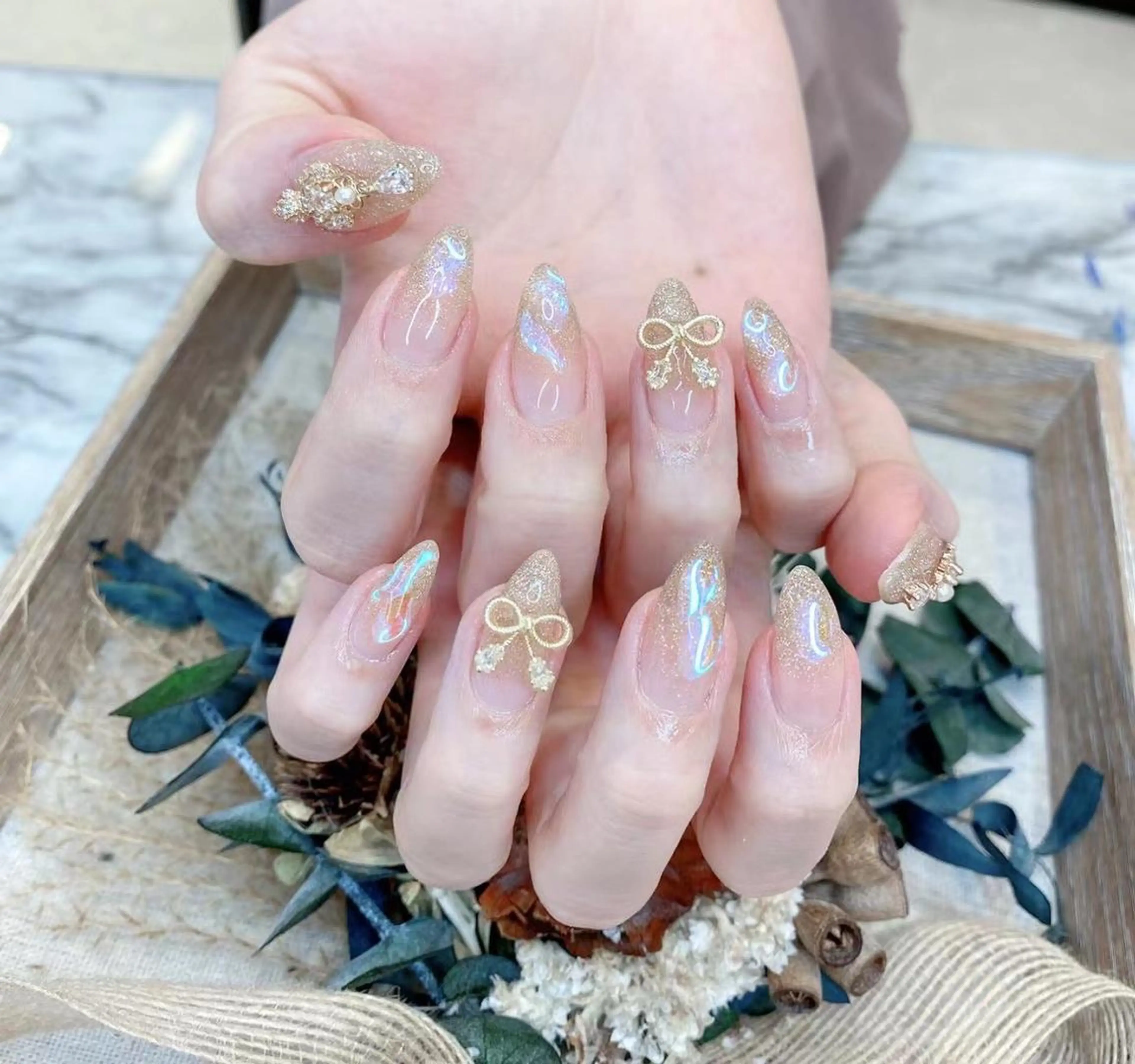 ネイル カジュアル ゴールド Babarla Nailのネイルデザイン
