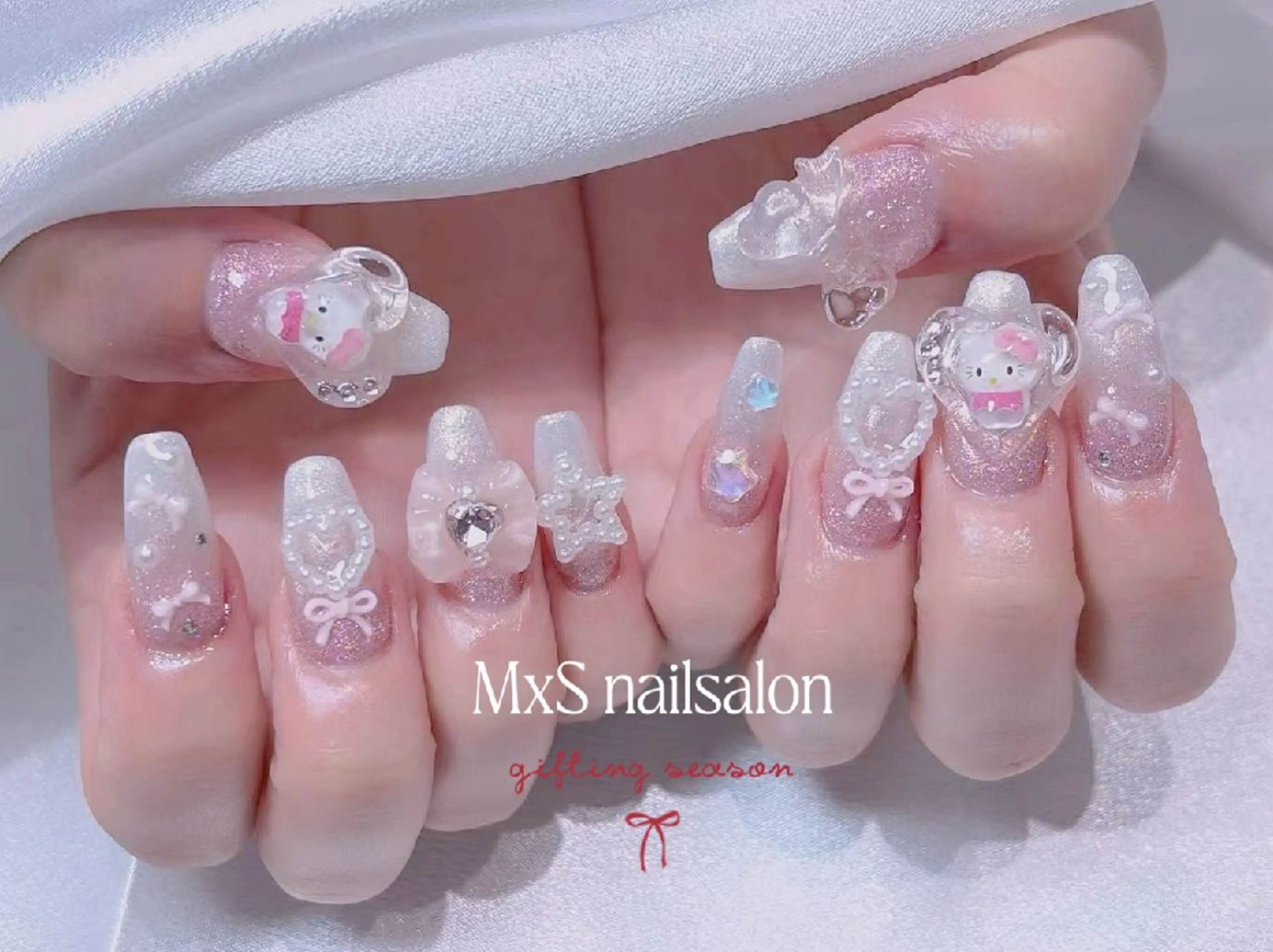 ネイル ジェルネイル 韓国ネイル マグネットネイル パラジェル ワンホンネイル ハンドネイル ハンドケア MxS Nail(長さだし/フィルイン/マグネット/韓国ネイル/ワンホンネイル/ワンカラー)所属・MxS リィリィのネイルデザイン