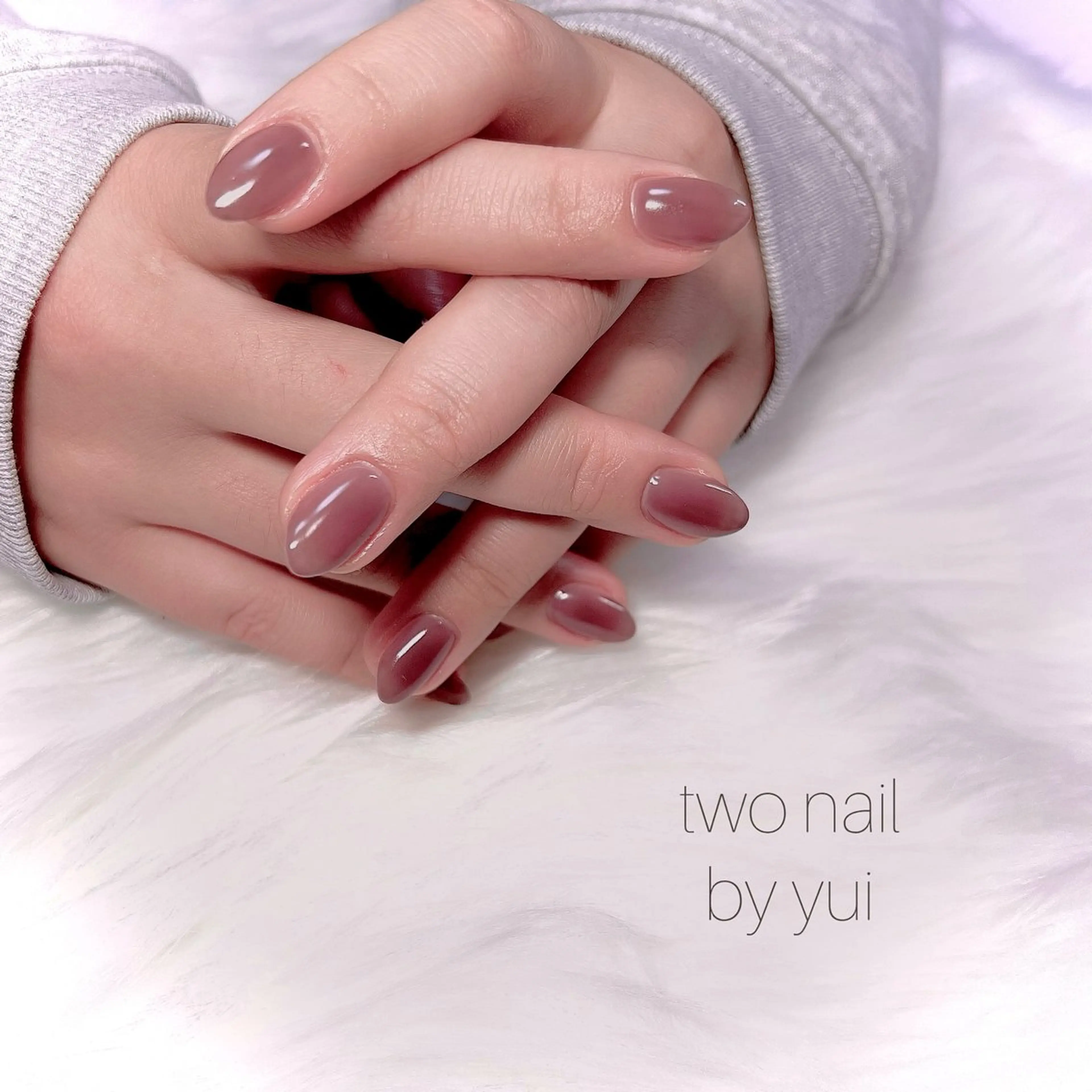 ネイル ブラウン ネイルチップ ホワイト ハンドネイル two nailのネイルデザイン