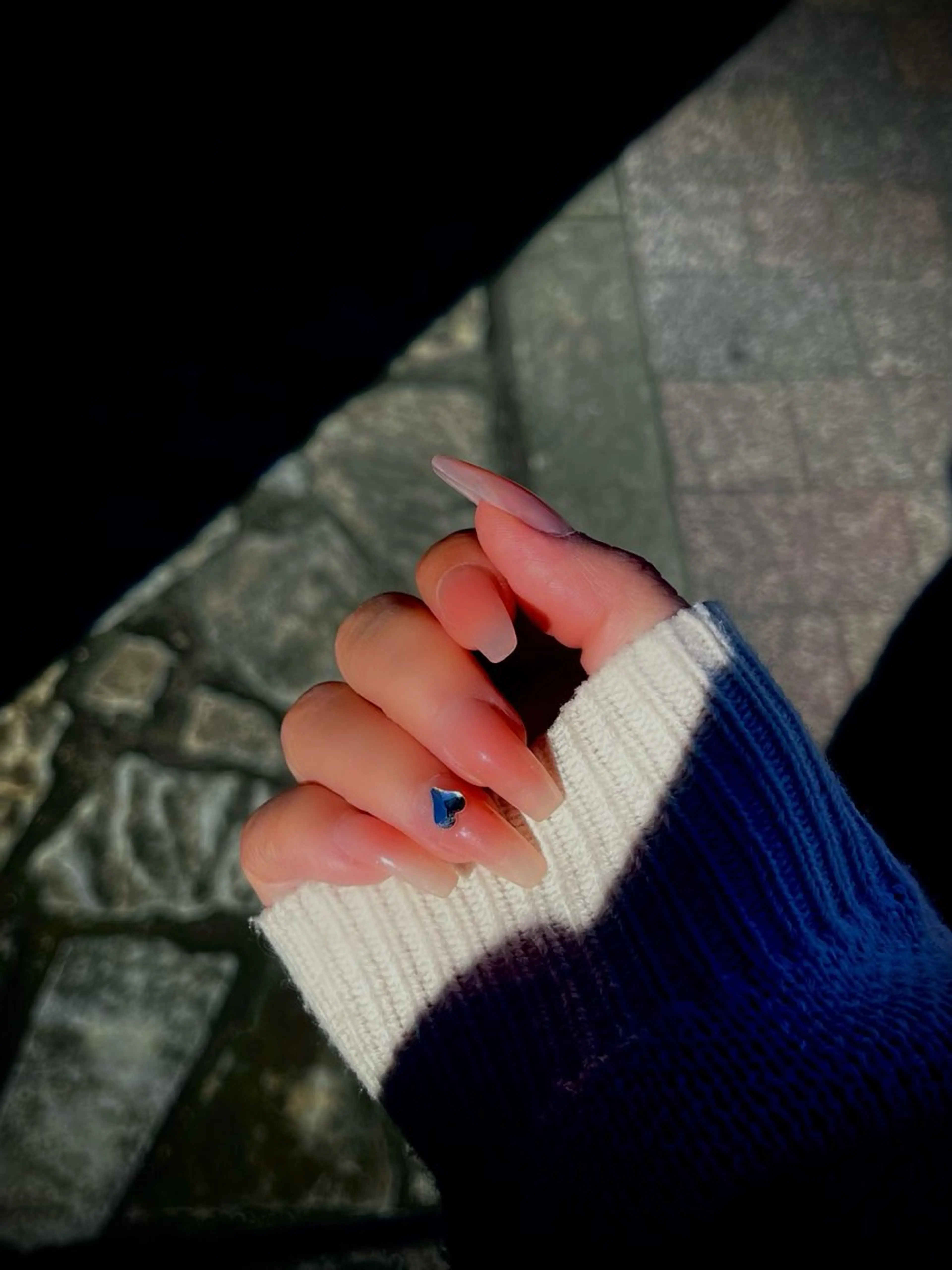 ネイル キラキラネイル マグネットネイル スカルプネイル ワンホンネイル nine.🦋 YUKOのネイルデザイン