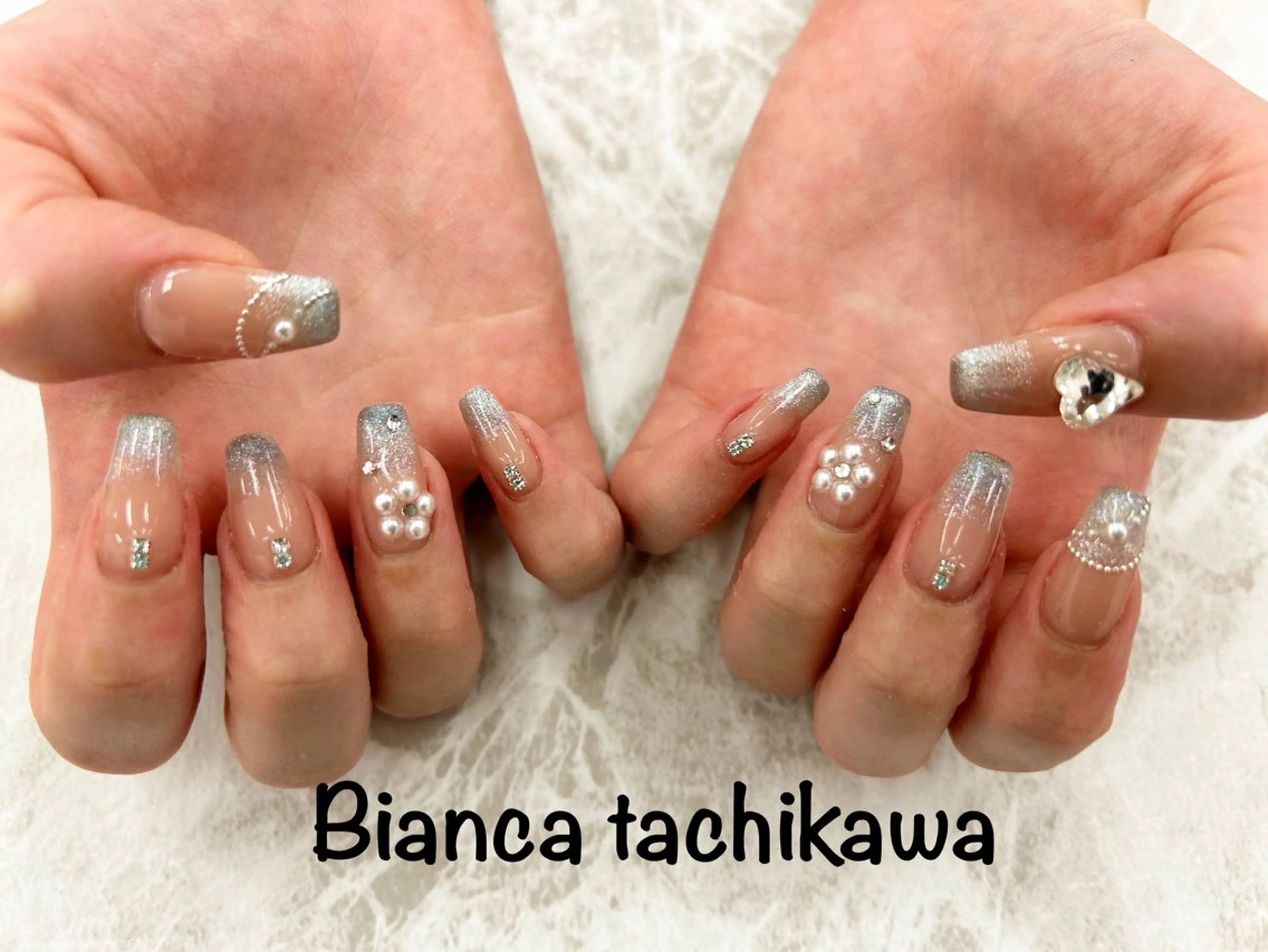 ネイル Bianca 立川店 小川のネイルデザイン