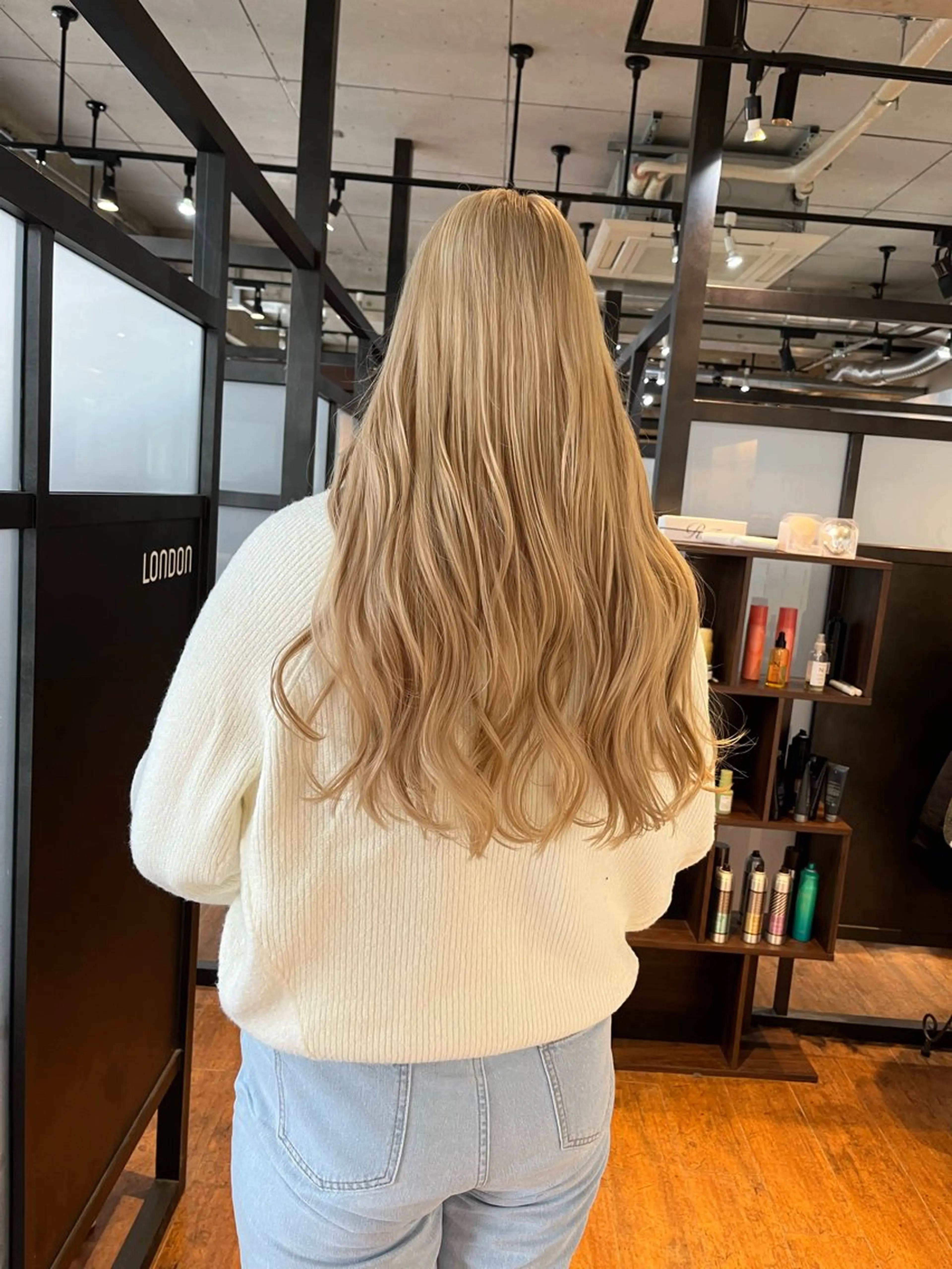 ロング 縮毛矯正 カット ヘアカラー Number CHIHIROのヘアスタイル