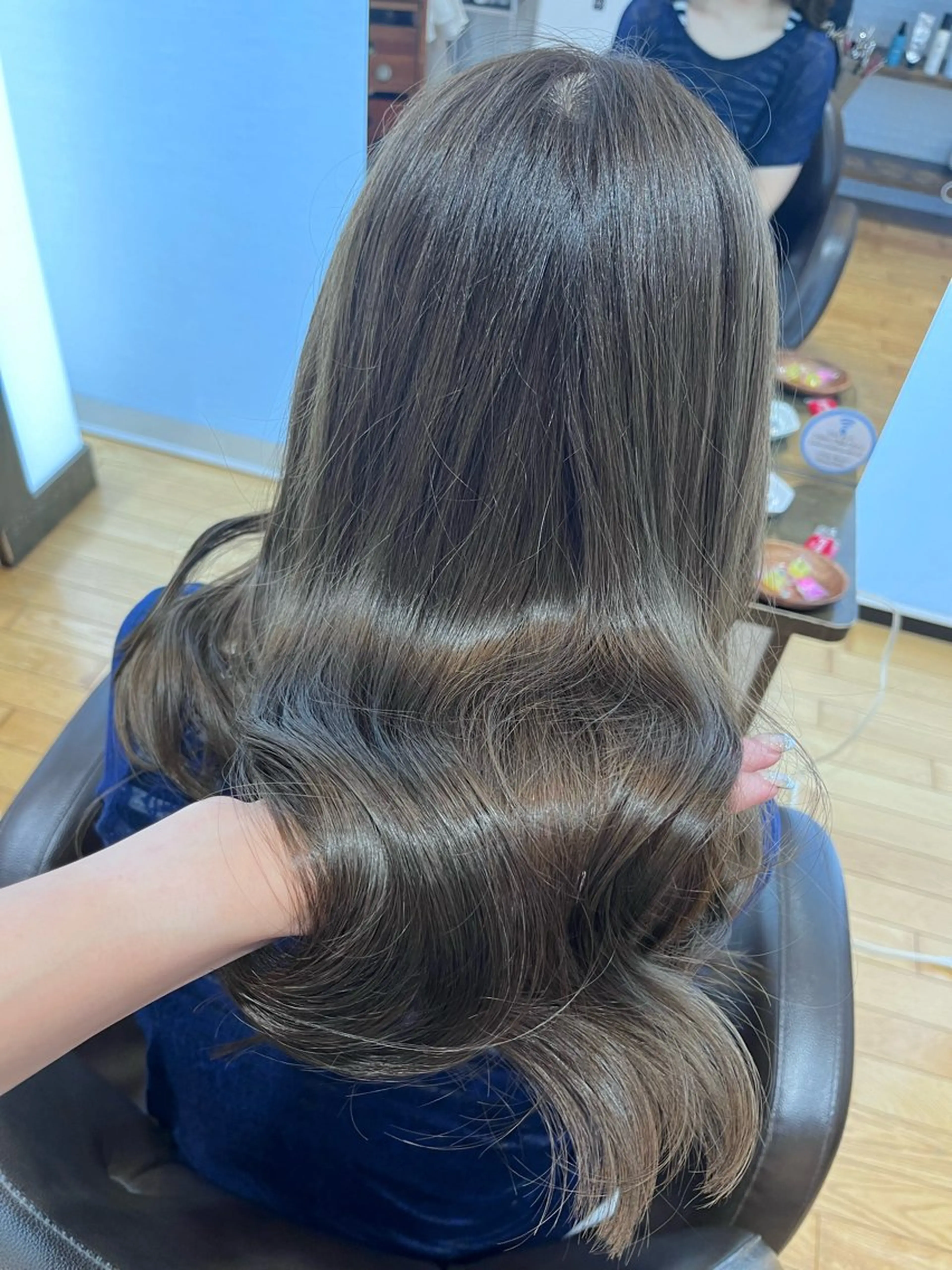 ⭐️minimo 平日限定価格⭐️カット＋ケアカラー＋クイックトリートメント(ロング料金＋1650円)の写真