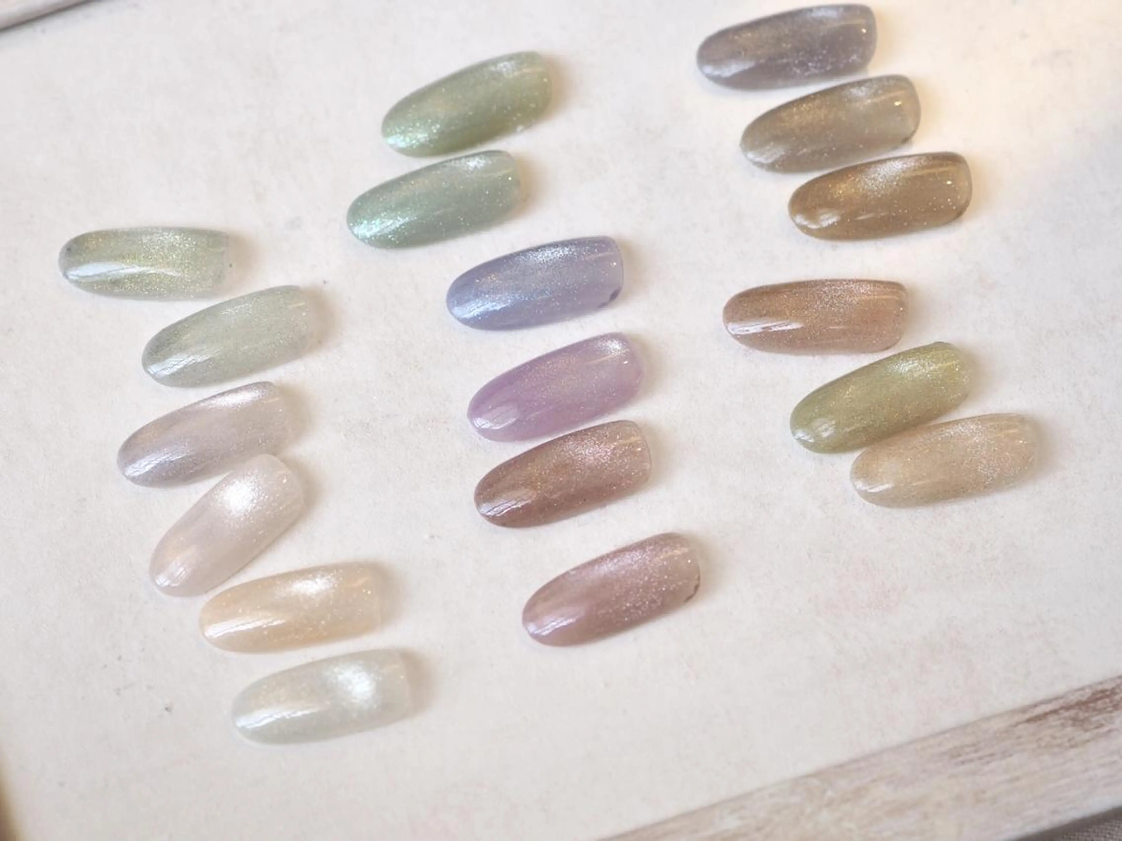 ネイル マグネットネイル 春ネイル ハンドネイル 田中 （ネイリスト）のネイルデザイン