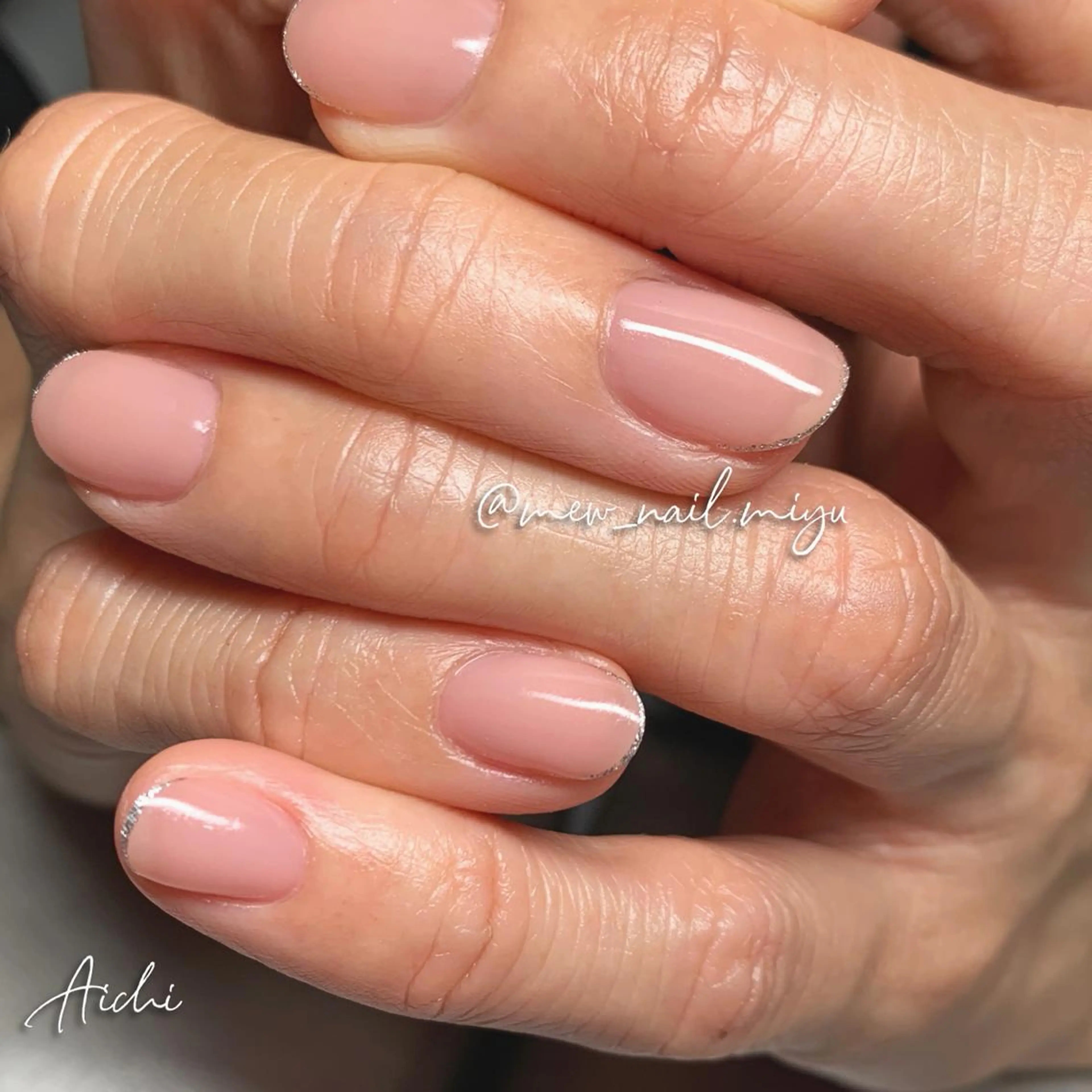 ネイル ラメ(グリッター) オフィスネイル ワンカラーネイル シンプルネイル ハンドネイル miyu ☺︎のネイルデザイン