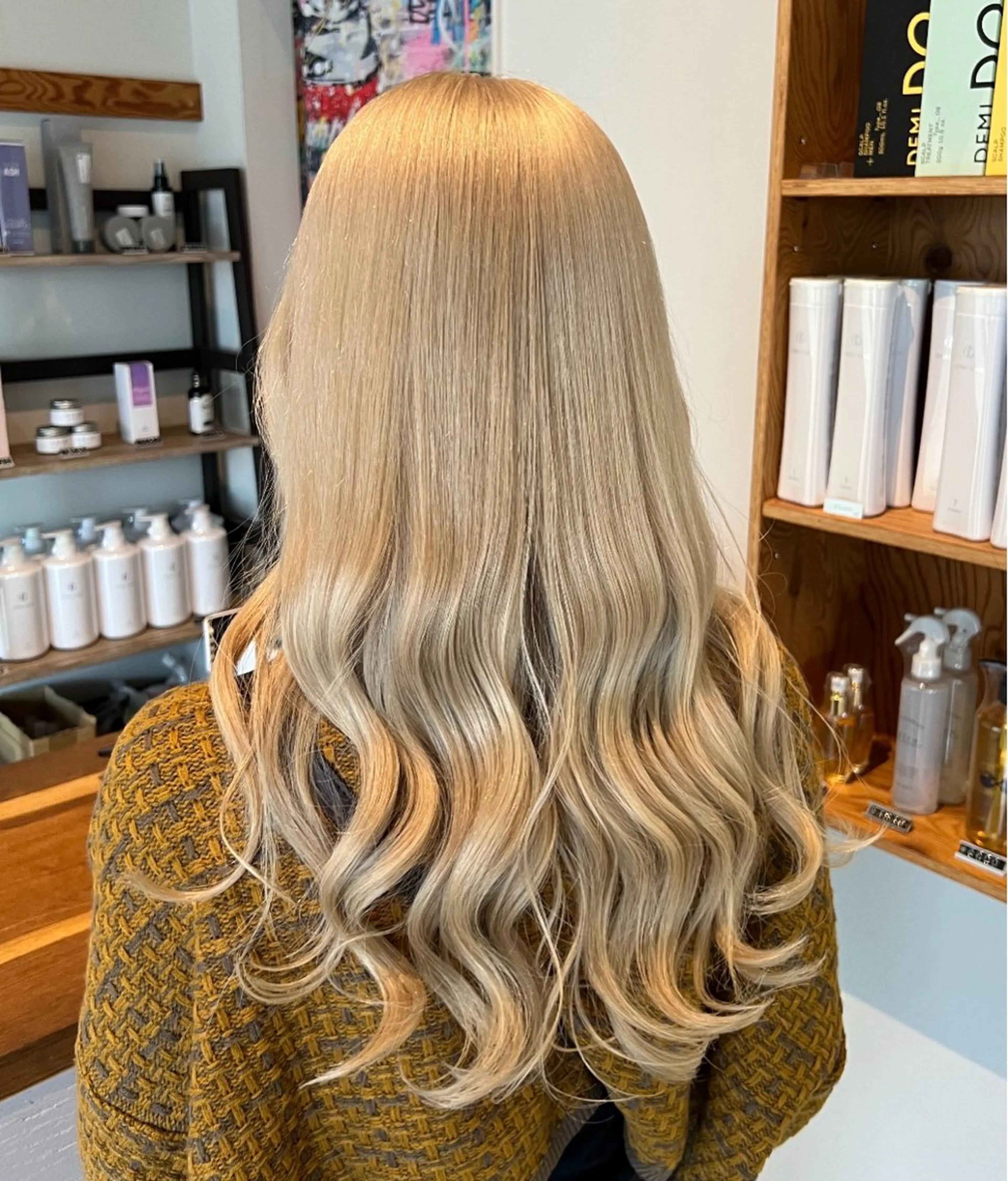 ロング カラー ブリーチ ロング トリートメント ヘアカラー 海琉/ハイトーン/ 透明感カラー💛のヘアスタイル