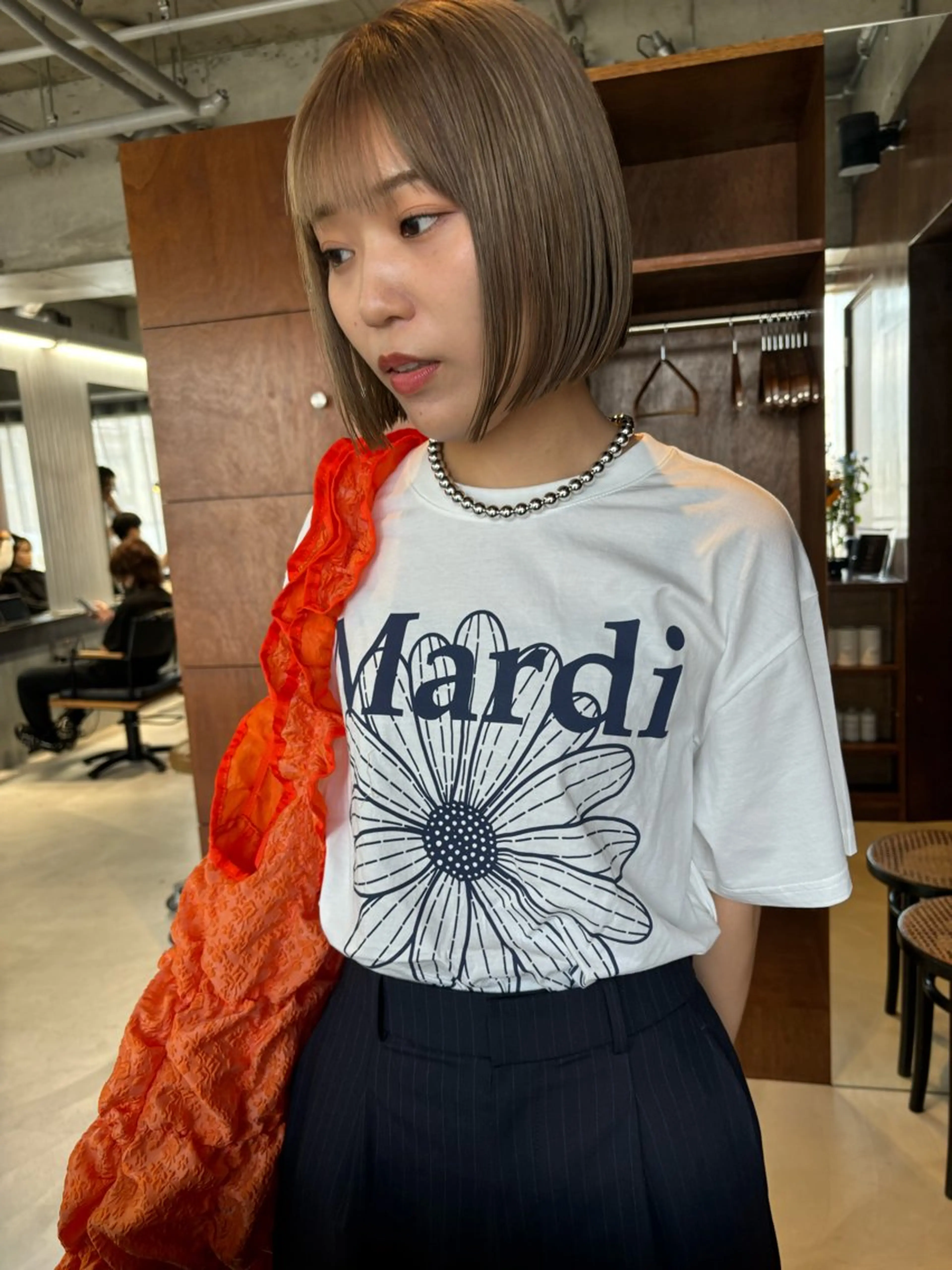 ショート カラー wewe: momoeのヘアスタイル