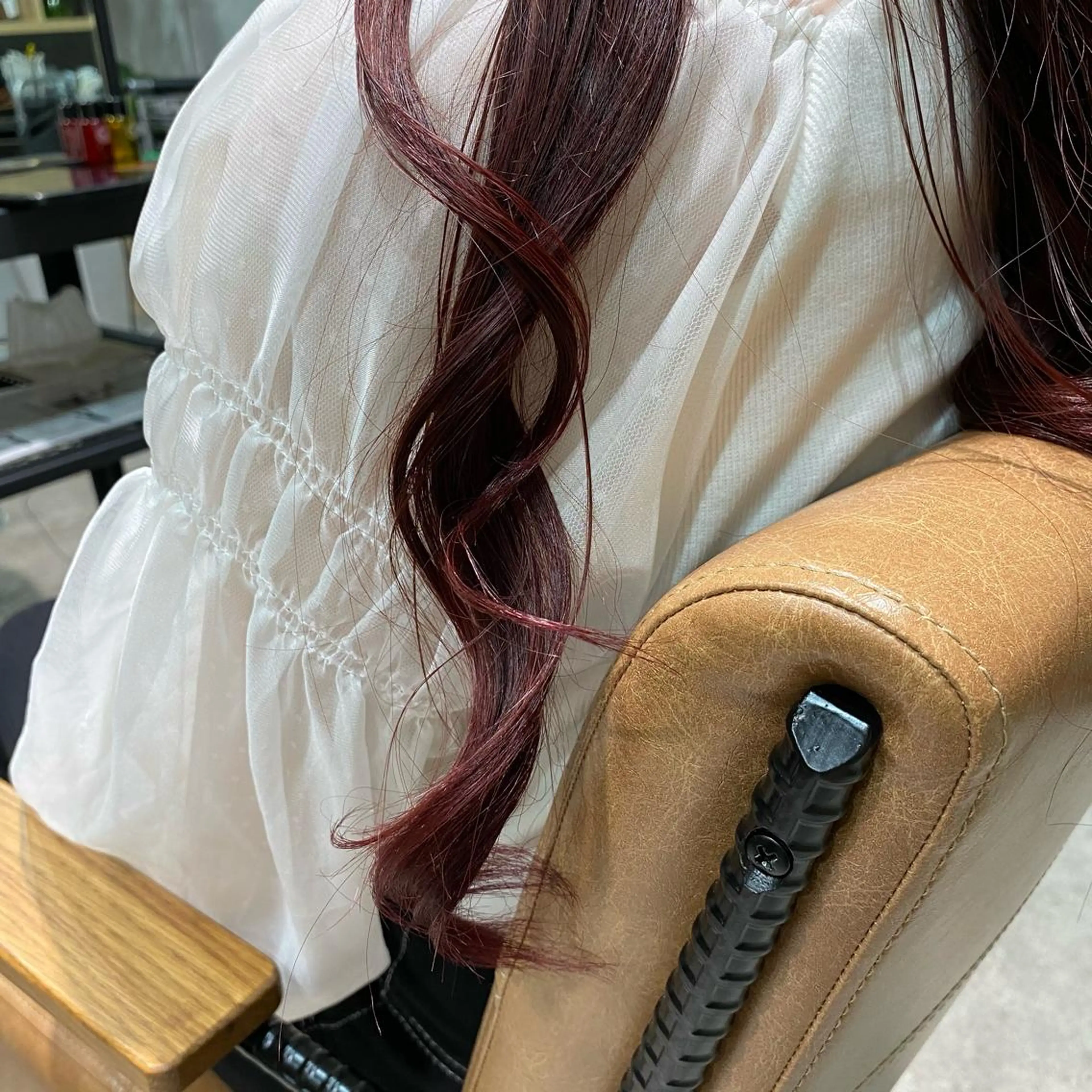 ロング ヘアカラー 大久保 優香のヘアスタイル