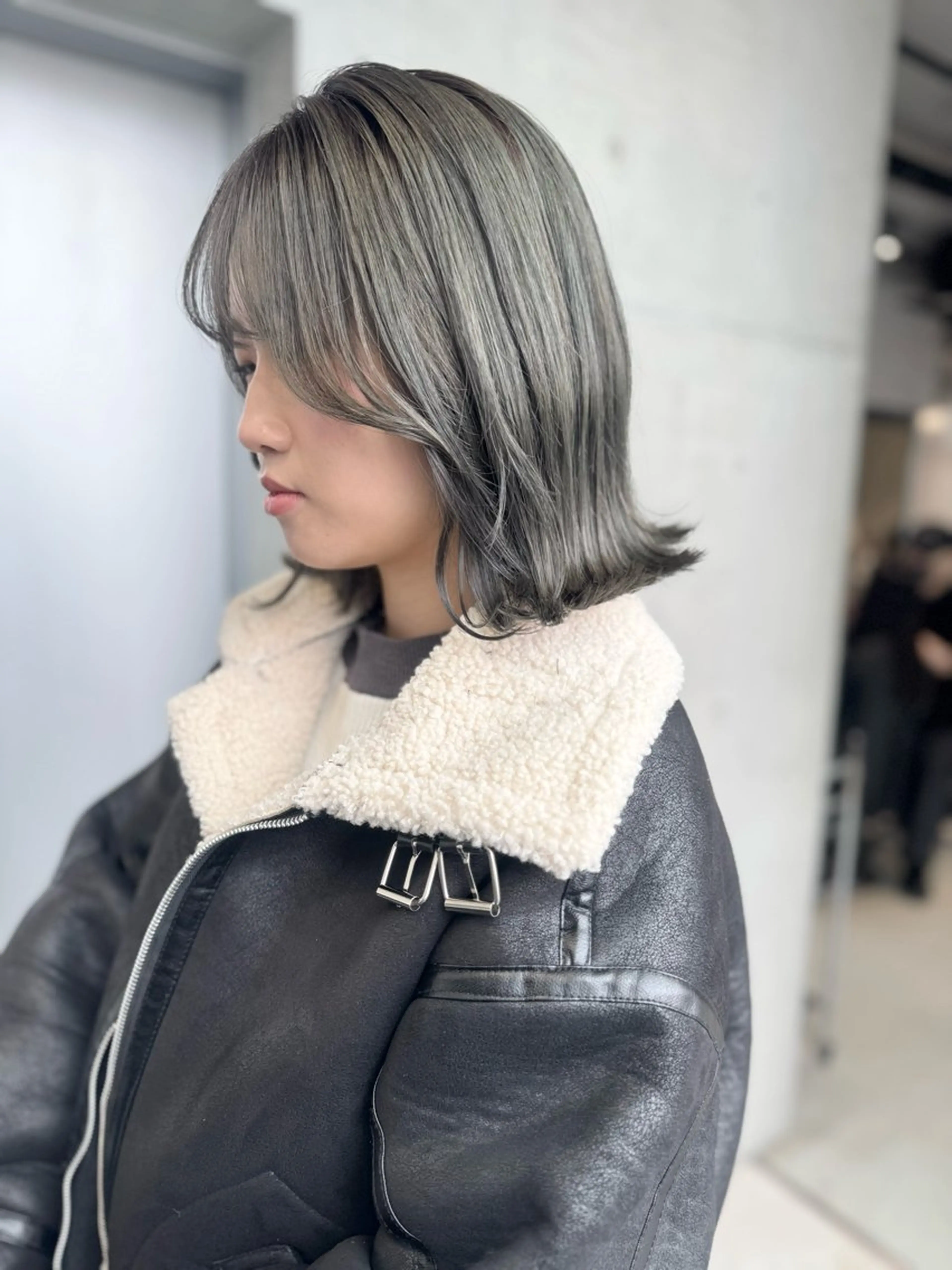 セミロング カラー パーマ カット ヘアカラー トリートメント ヘアセット 透明感/オリーブ/ グレージュ/YUKAのヘアスタイル