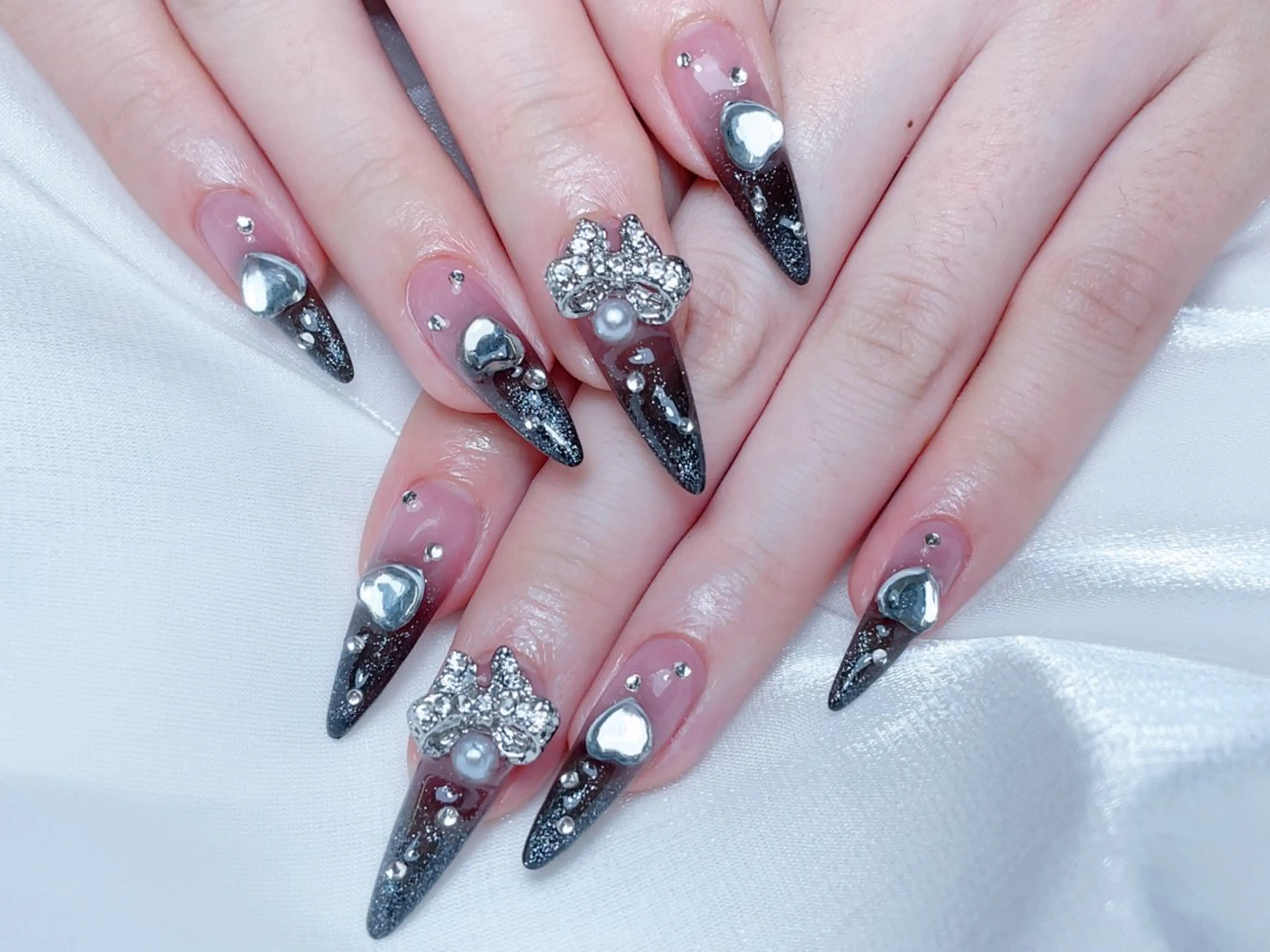 ネイル M🌷nail 長さだし専門店のネイルデザイン