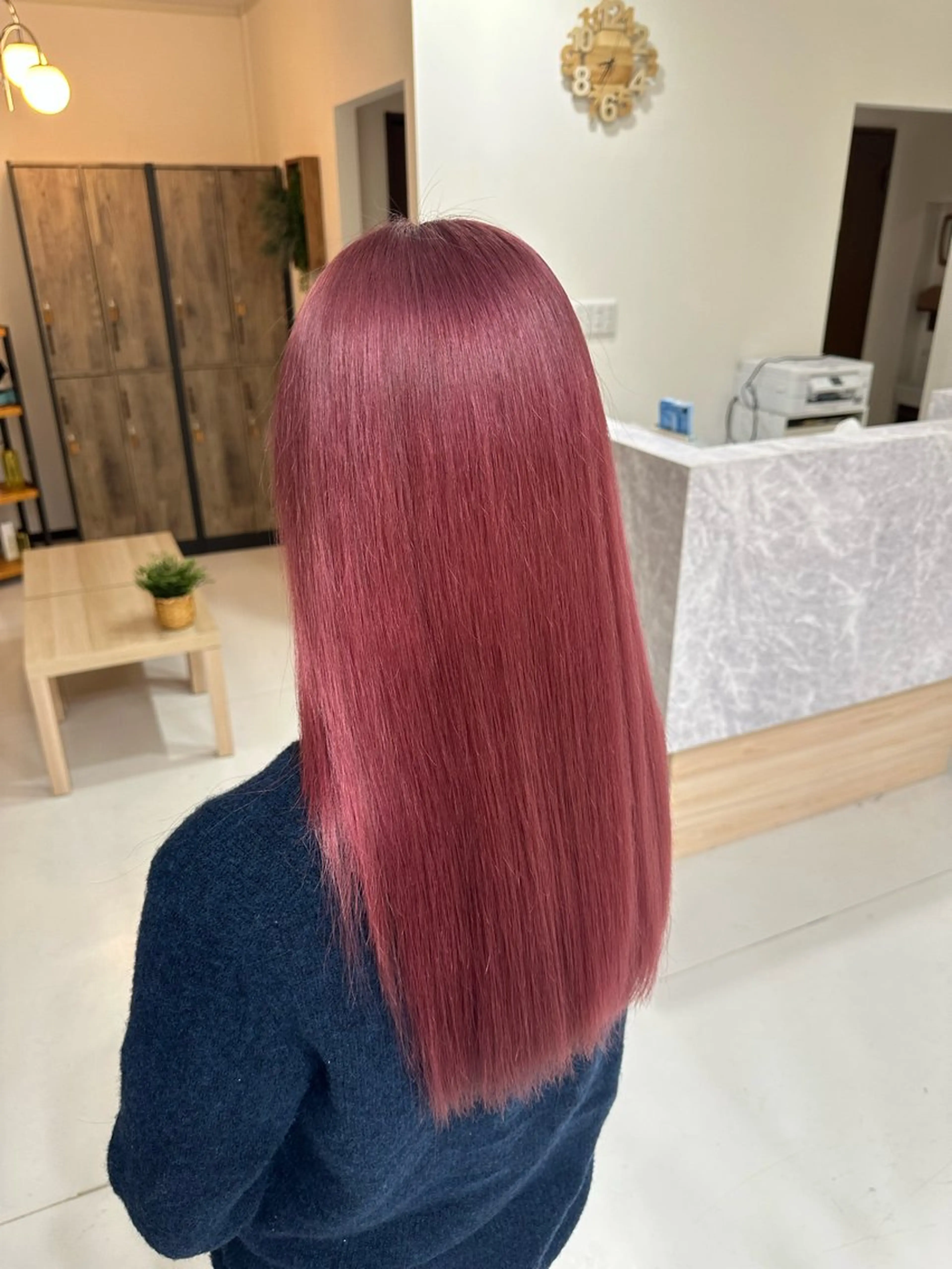 セミロング カラー ヘアアレンジ ブリーチ カシス ピンクカラー JILL by charme所属・小山/透明感カラー/ レイヤー/中茎涼太のヘアスタイル